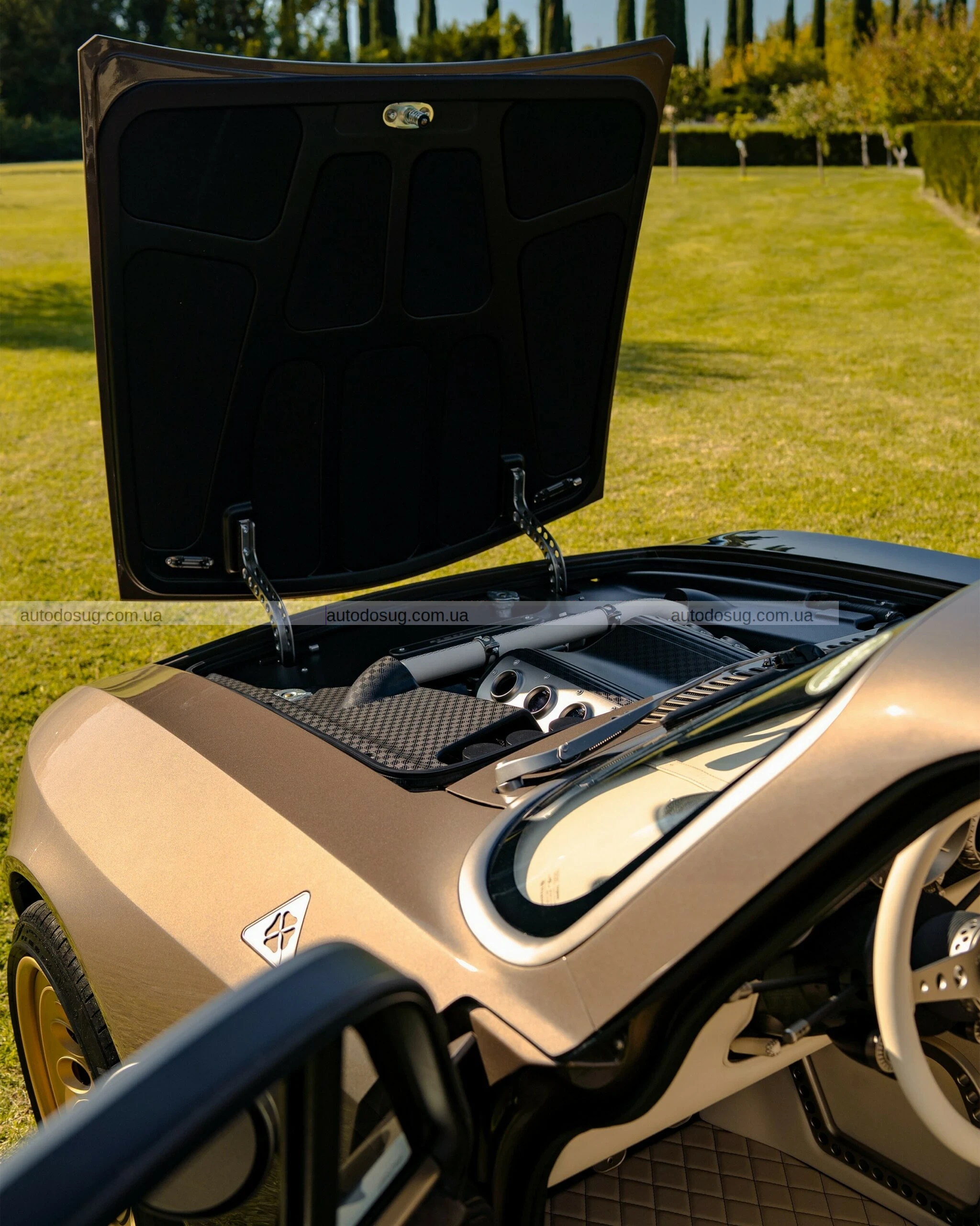 Totem GT Super Farina представила рестомод-шедевр на базі Alfa Romeo