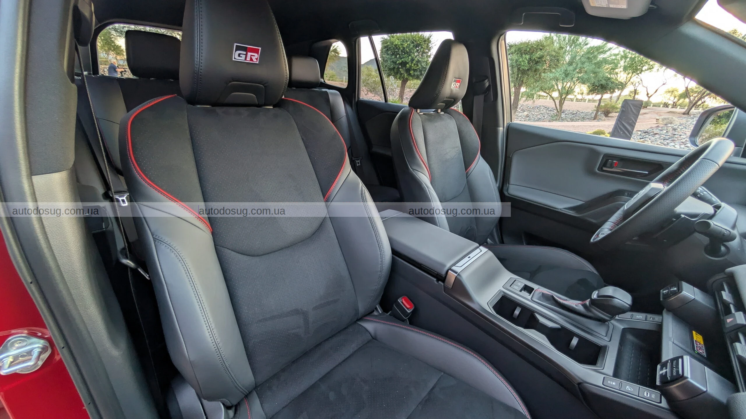 Toyota RAV4 GR Sport (2026) — коли «Sport» означає більше, ніж просто назву