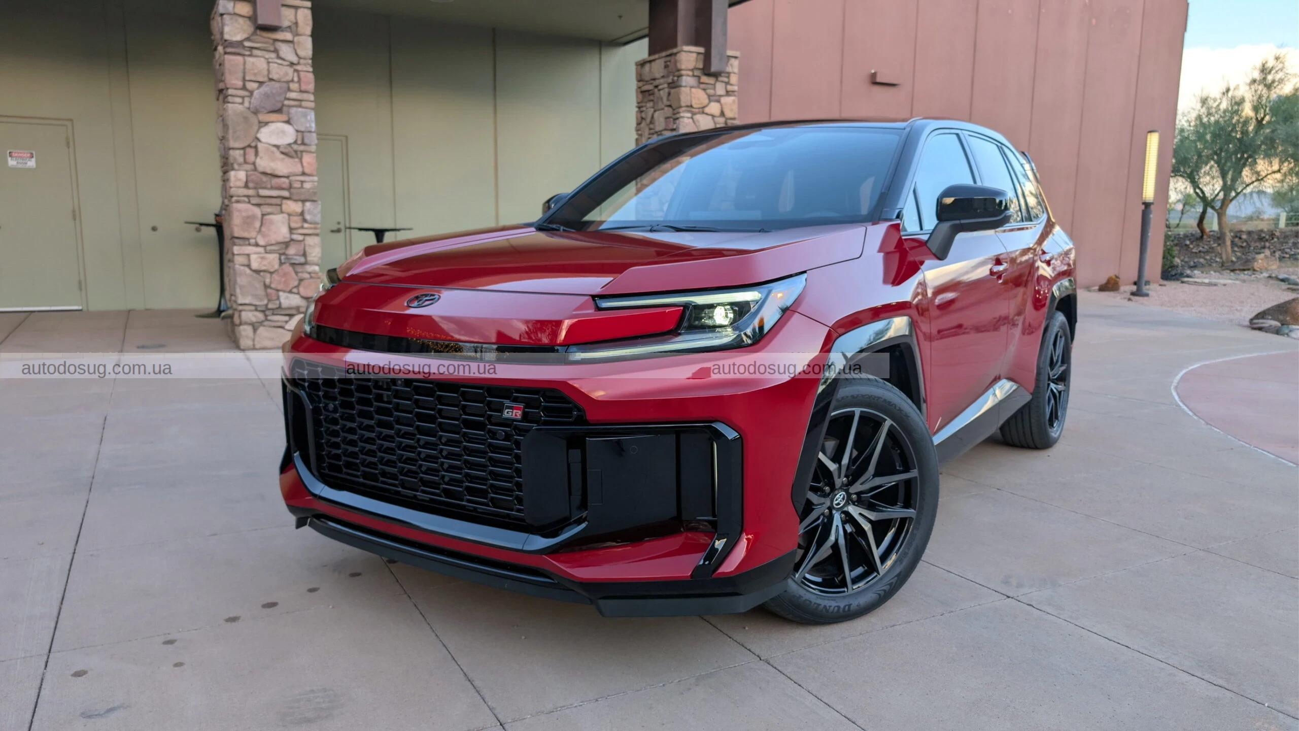 Toyota RAV4 GR Sport (2026) — коли «Sport» означає більше, ніж просто назву