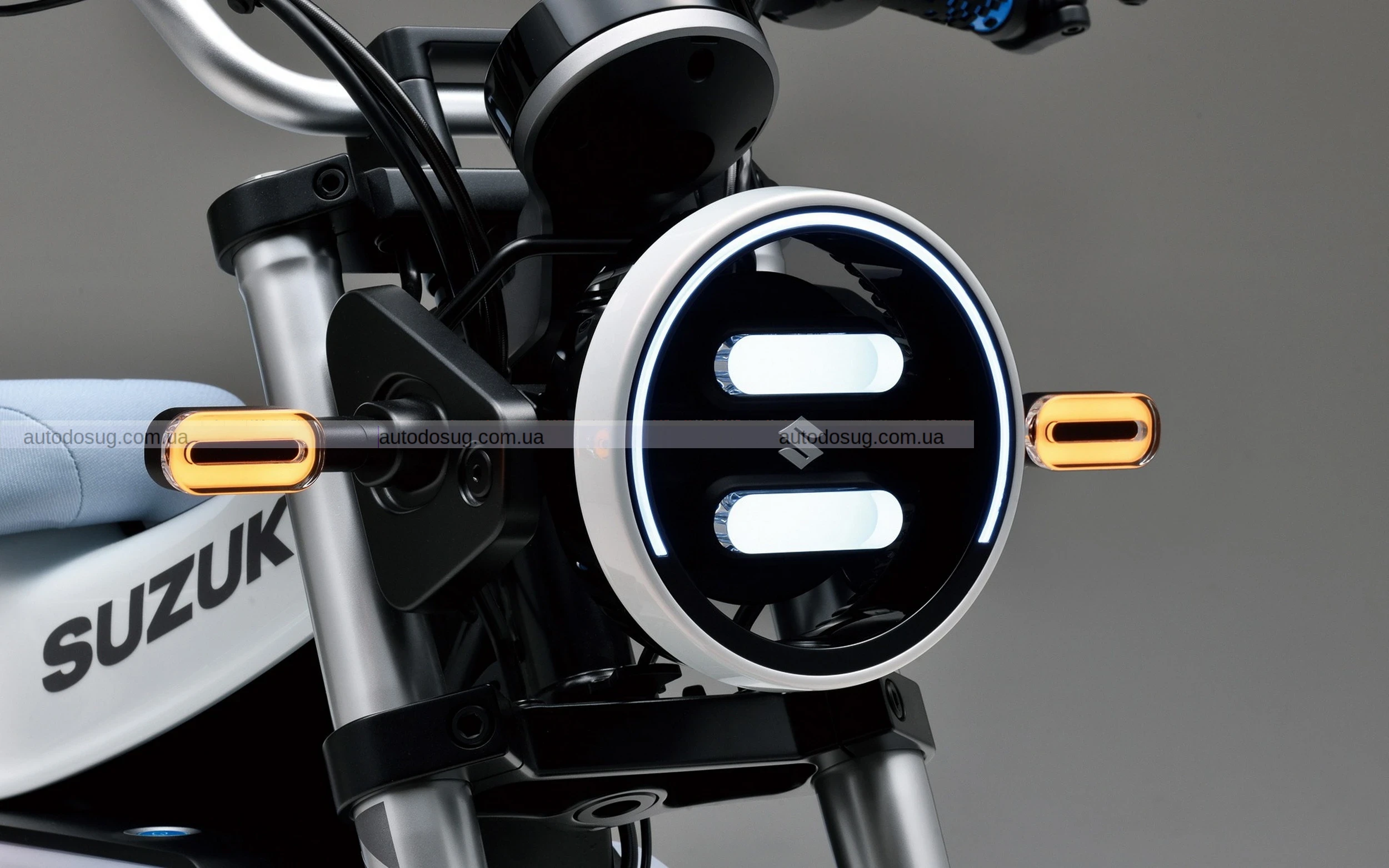 Від роботів до електромобілів, програма Suzuki на Токійському автосалоні має все