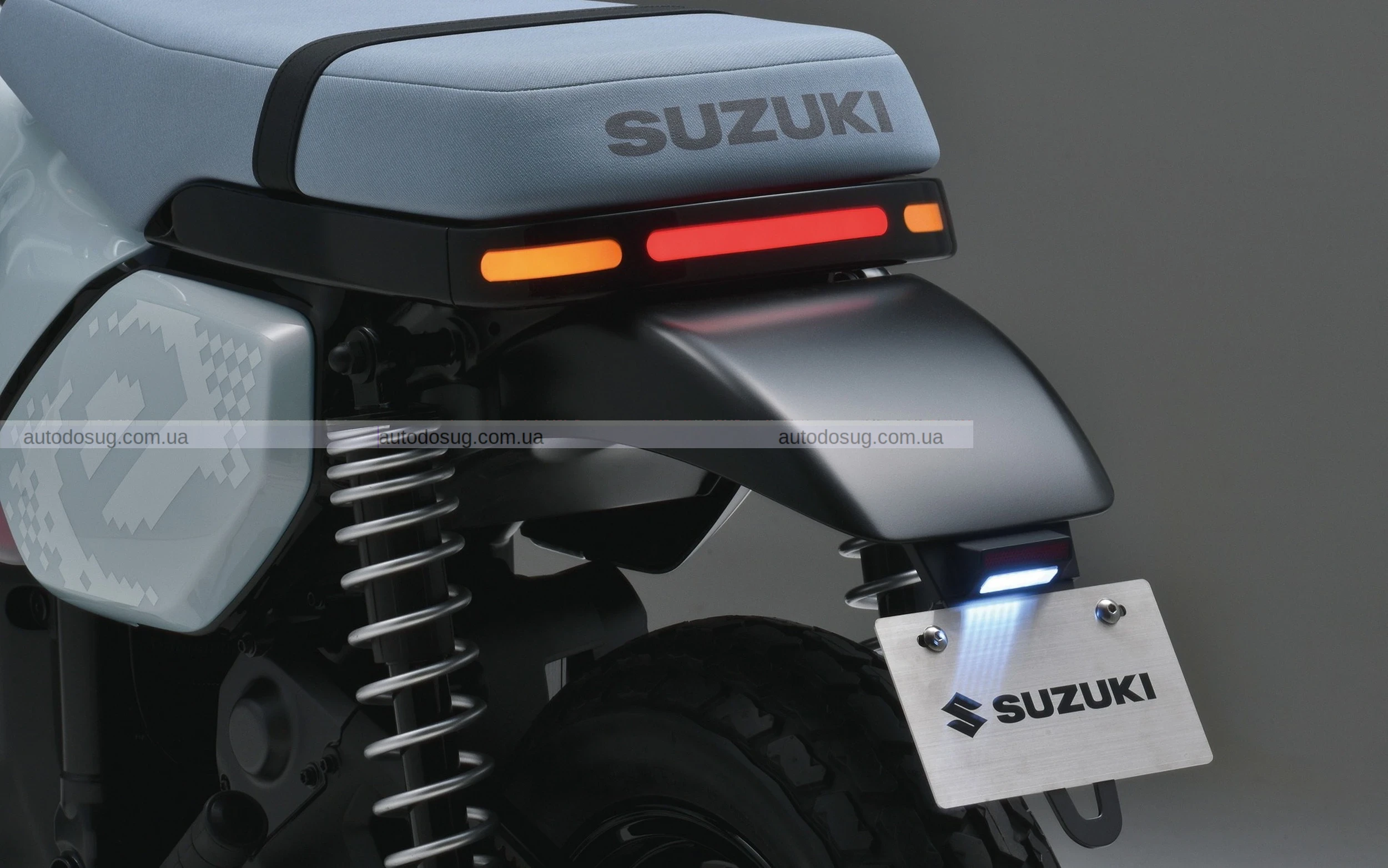 Від роботів до електромобілів, програма Suzuki на Токійському автосалоні має все