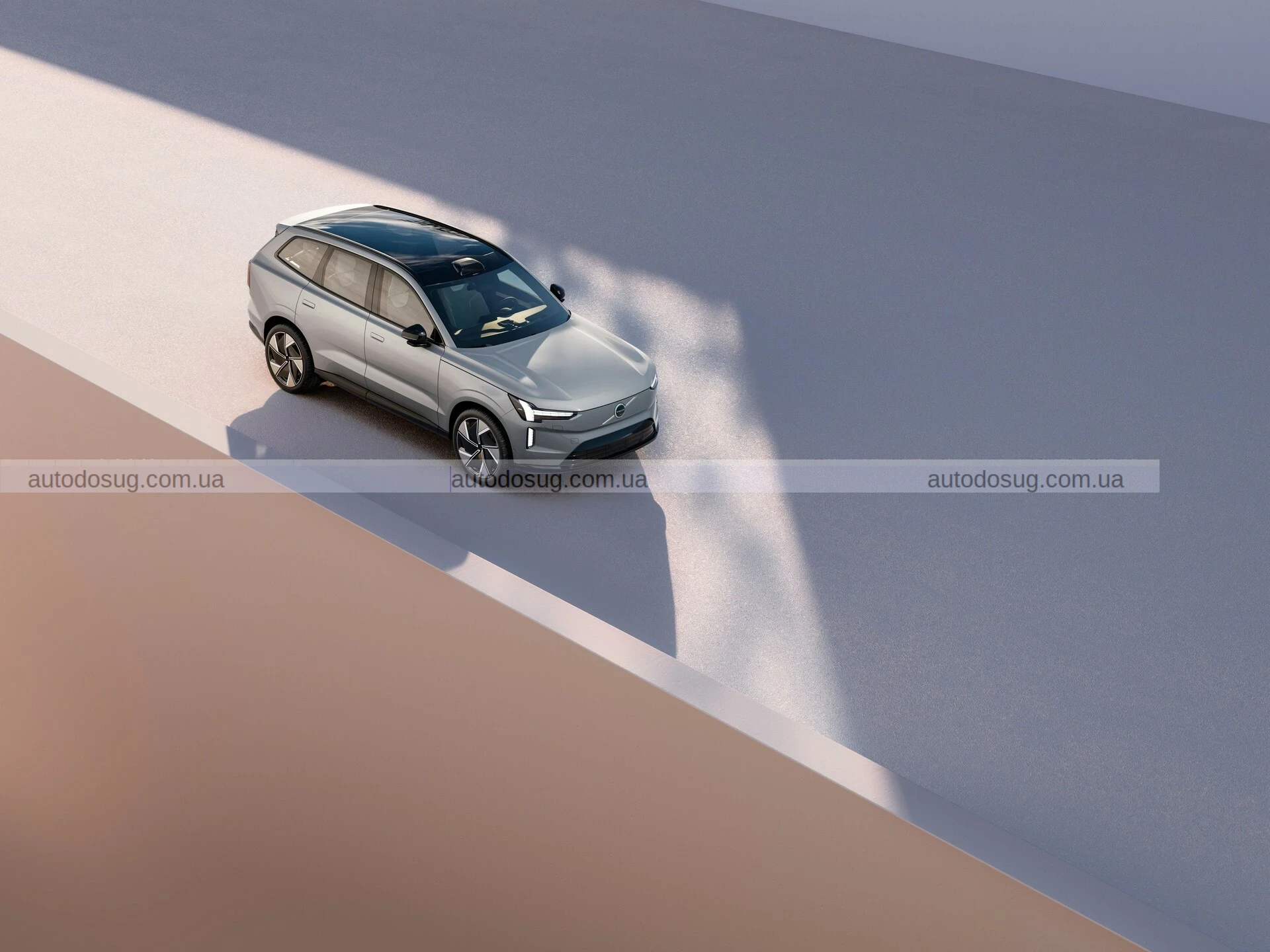 Volvo готує свою найпотужнішу модель разом із новими комплектаціями початкового рівня