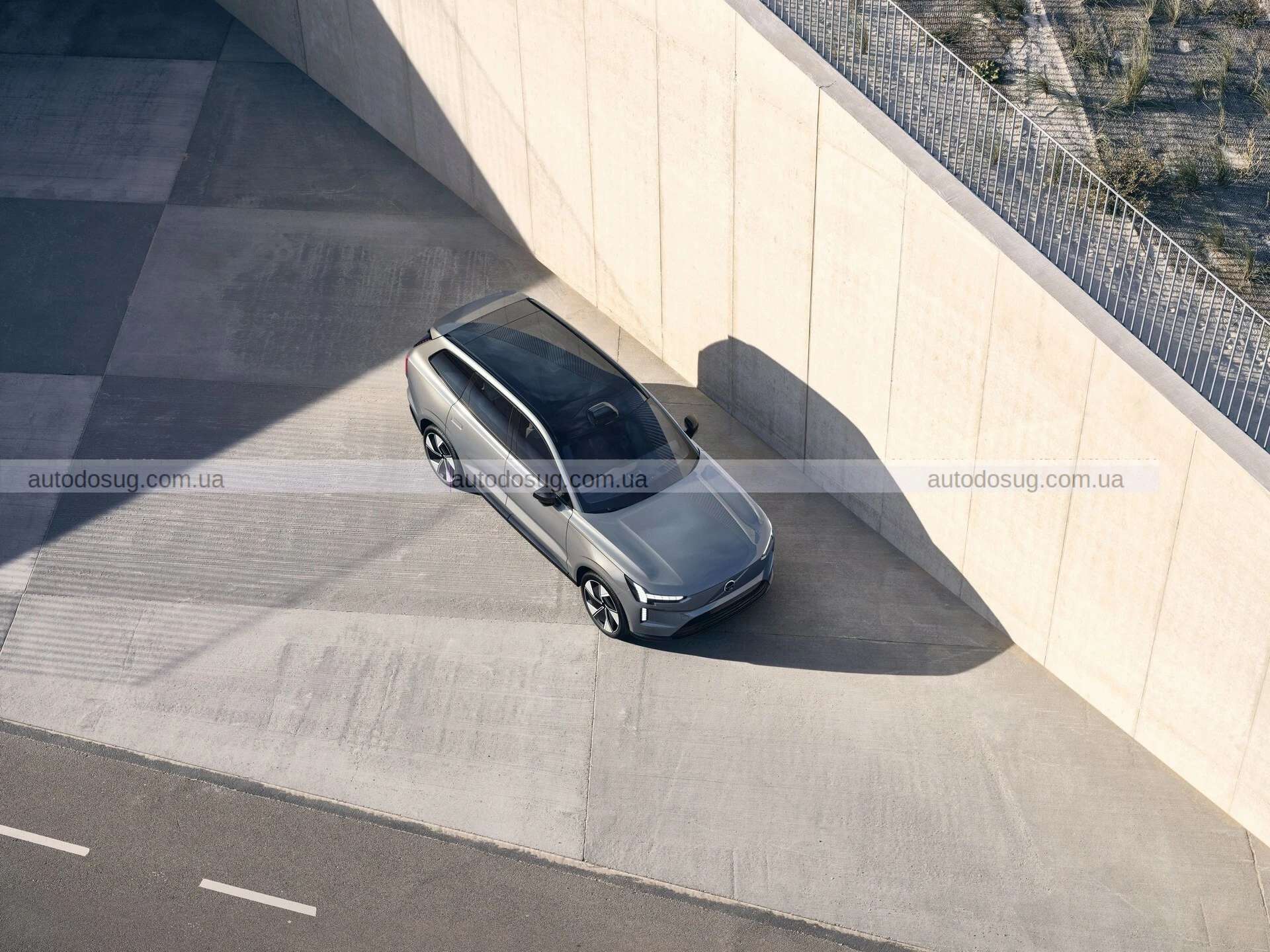 Volvo готує свою найпотужнішу модель разом із новими комплектаціями початкового рівня