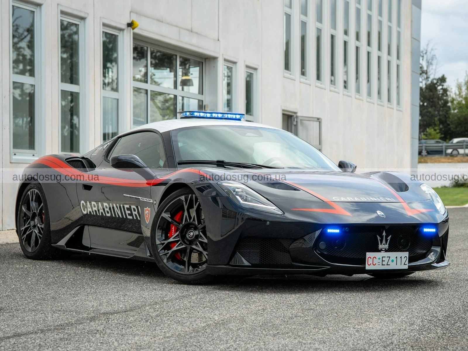 З'явився новий претендент на звання найкрутішої поліцейської машини у світі