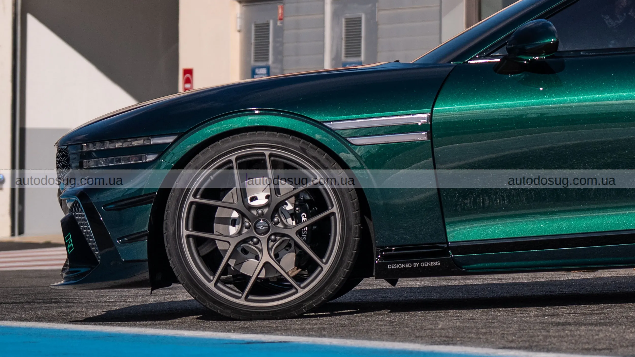 Чому Genesis насправді може створити свій G90 Wingback Muscle Wagon