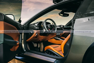 Ferrari GTC4 Lusso перетворили на імпровізований «дакар-спецкар»