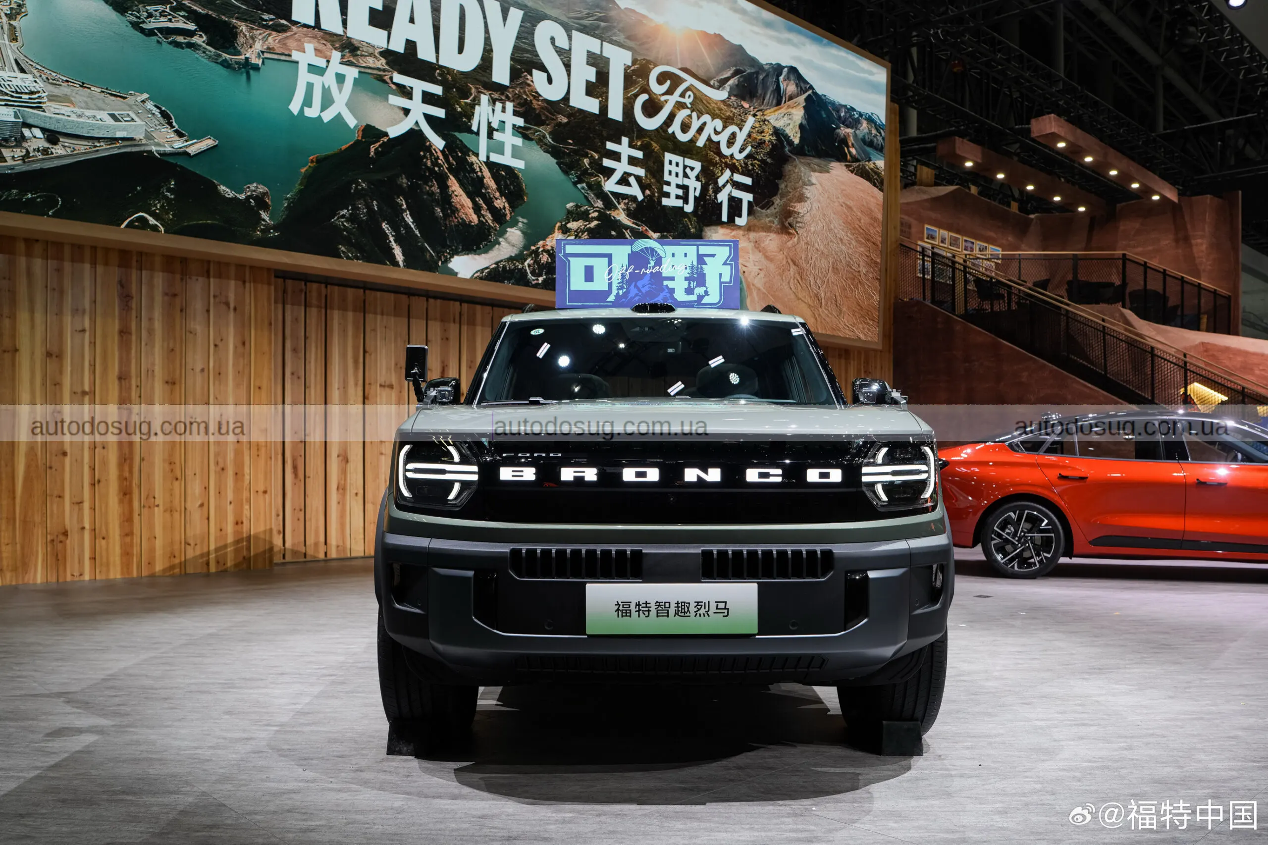 Ford випустив електричний Bronco — і він не такий, як братні моделі