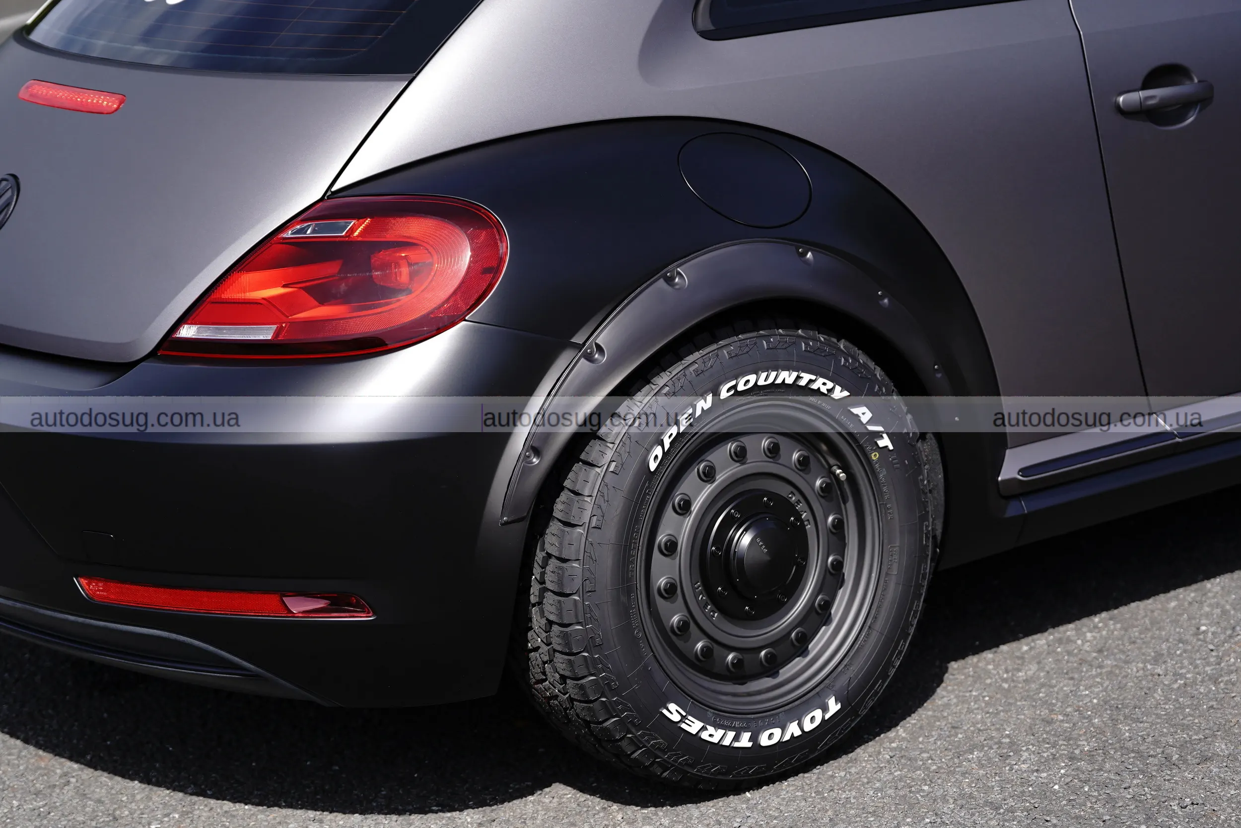 Японський тюнер робить з Volkswagen “Жуків”, які кусаються