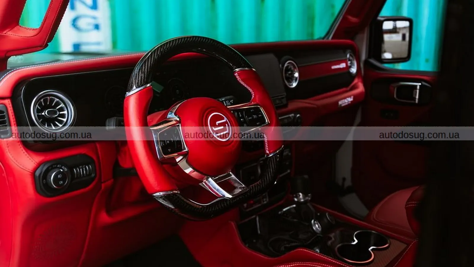 Jeep хотів бути Brabus — і перетворився на 707-сильного монстра