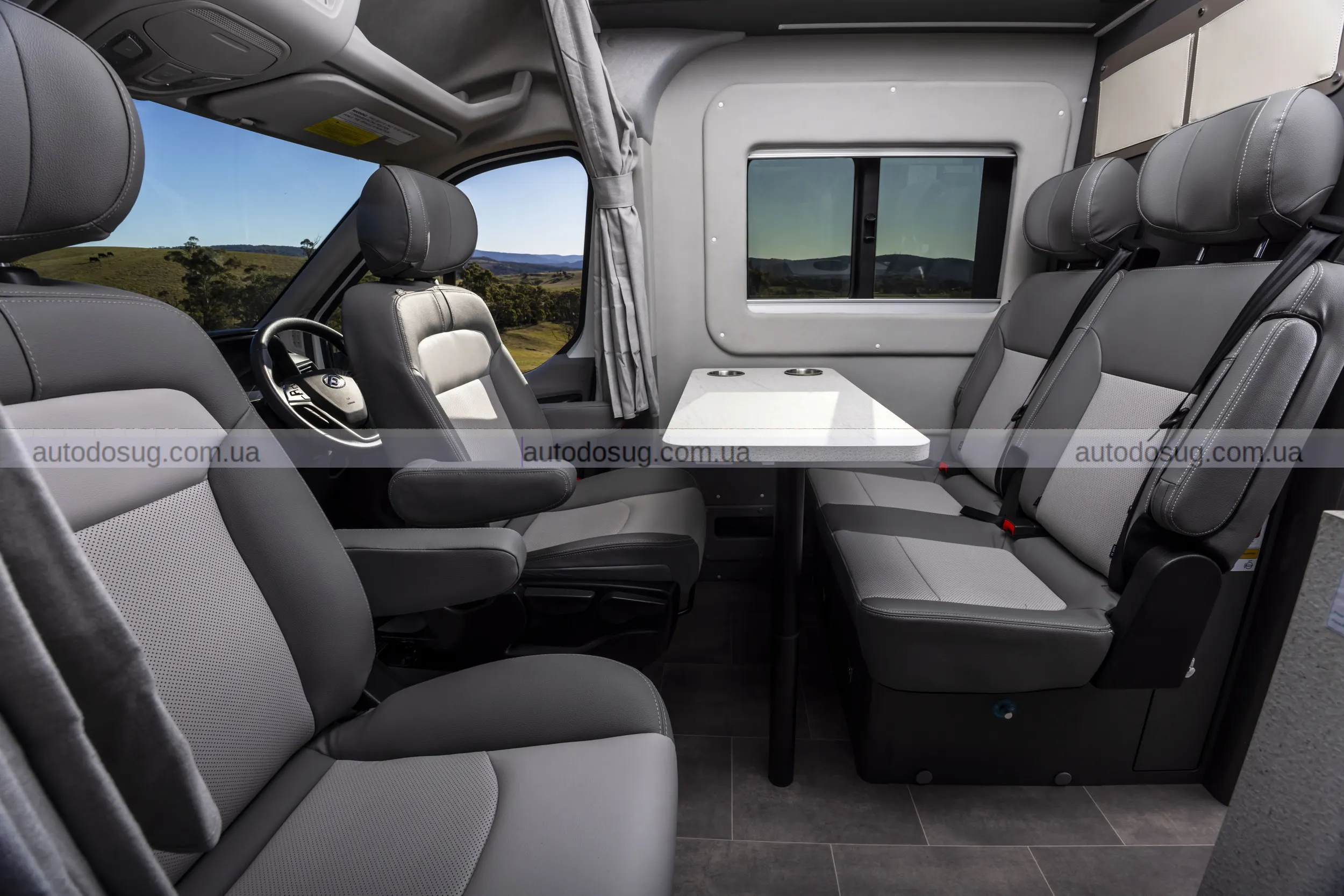 Китай підкорює кемпери та представляє новий автодом за півціни від VW