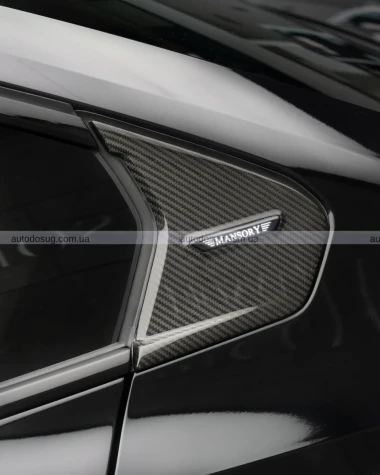 Mansory перетворює новий BMW M5 на суперседан із потужністю 838 к.с. і вихлопом у стилі Honda Civic Type R