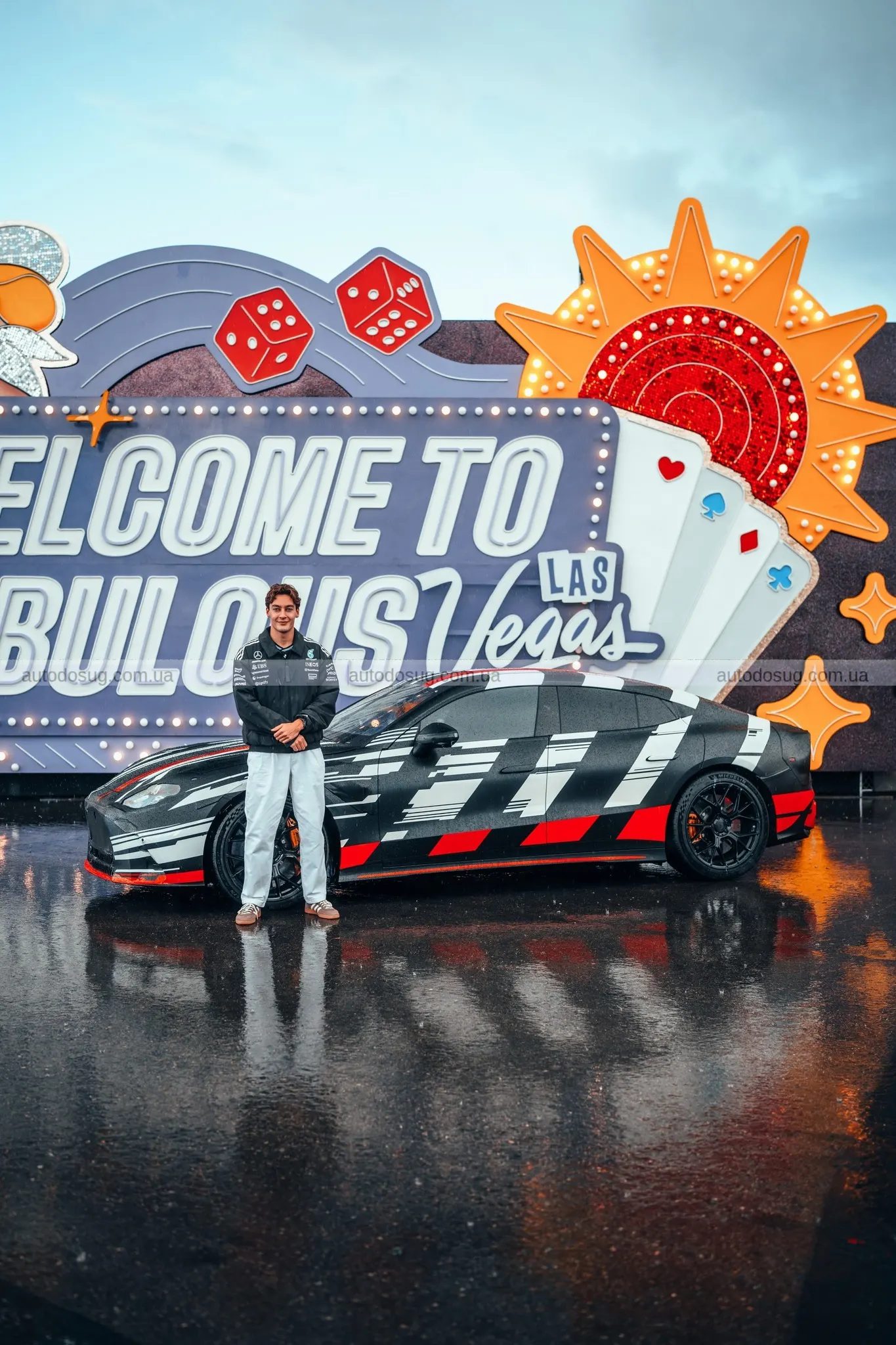 Mercedes-AMG GT 4-Door виходить із тіні просто перед Гран-прі Лас-Вегаса