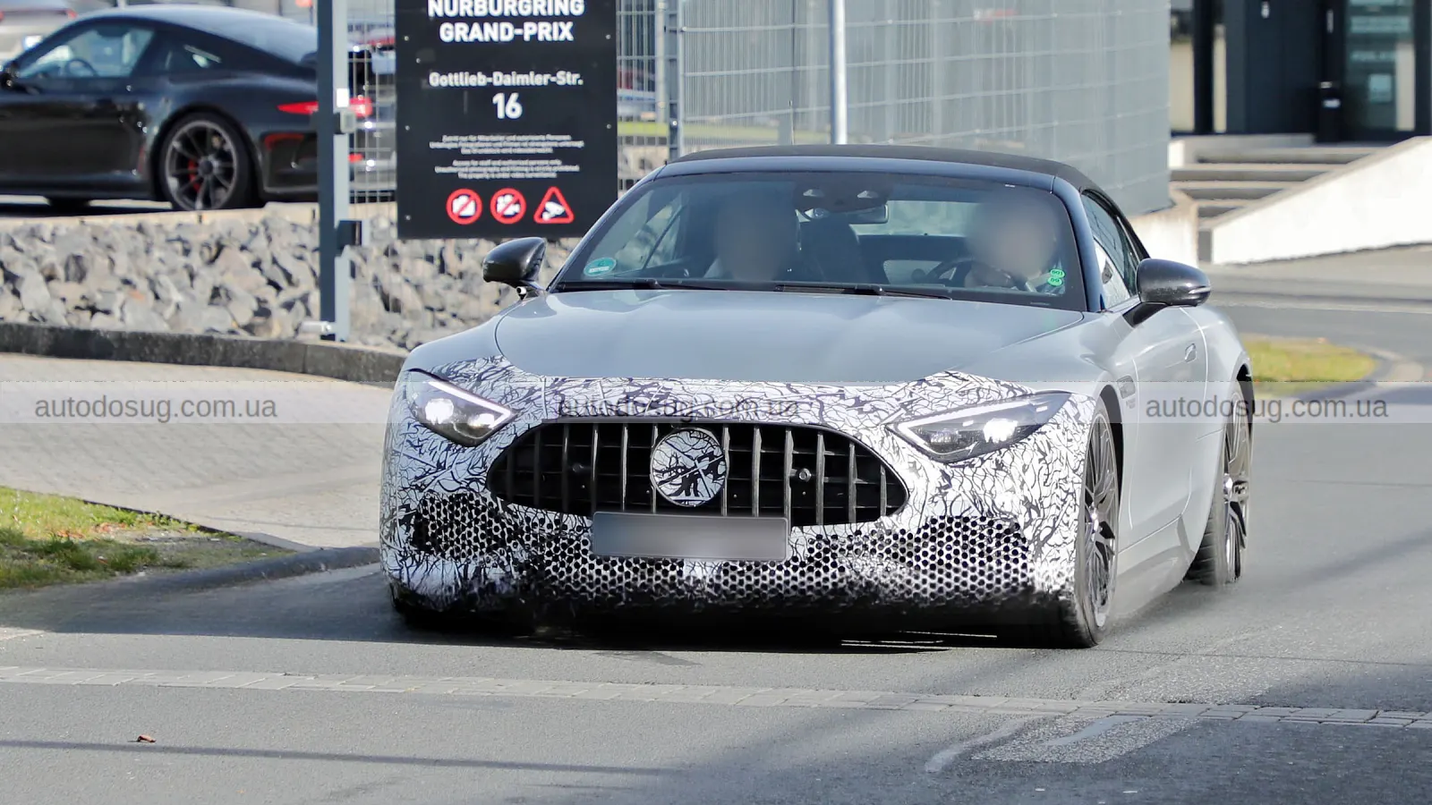 Mercedes-AMG SL 2027 року додає велику решітку радіатора