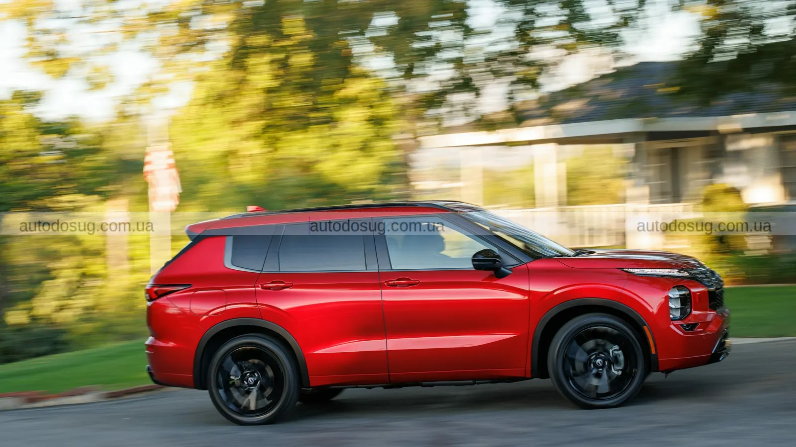 Nissan представив перший PHEV Rogue — але це майже не Nissan