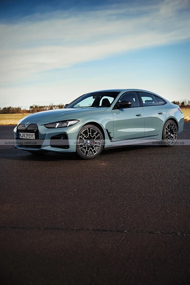 Новий BMW i4 M60 на півсекунди швидший за M3