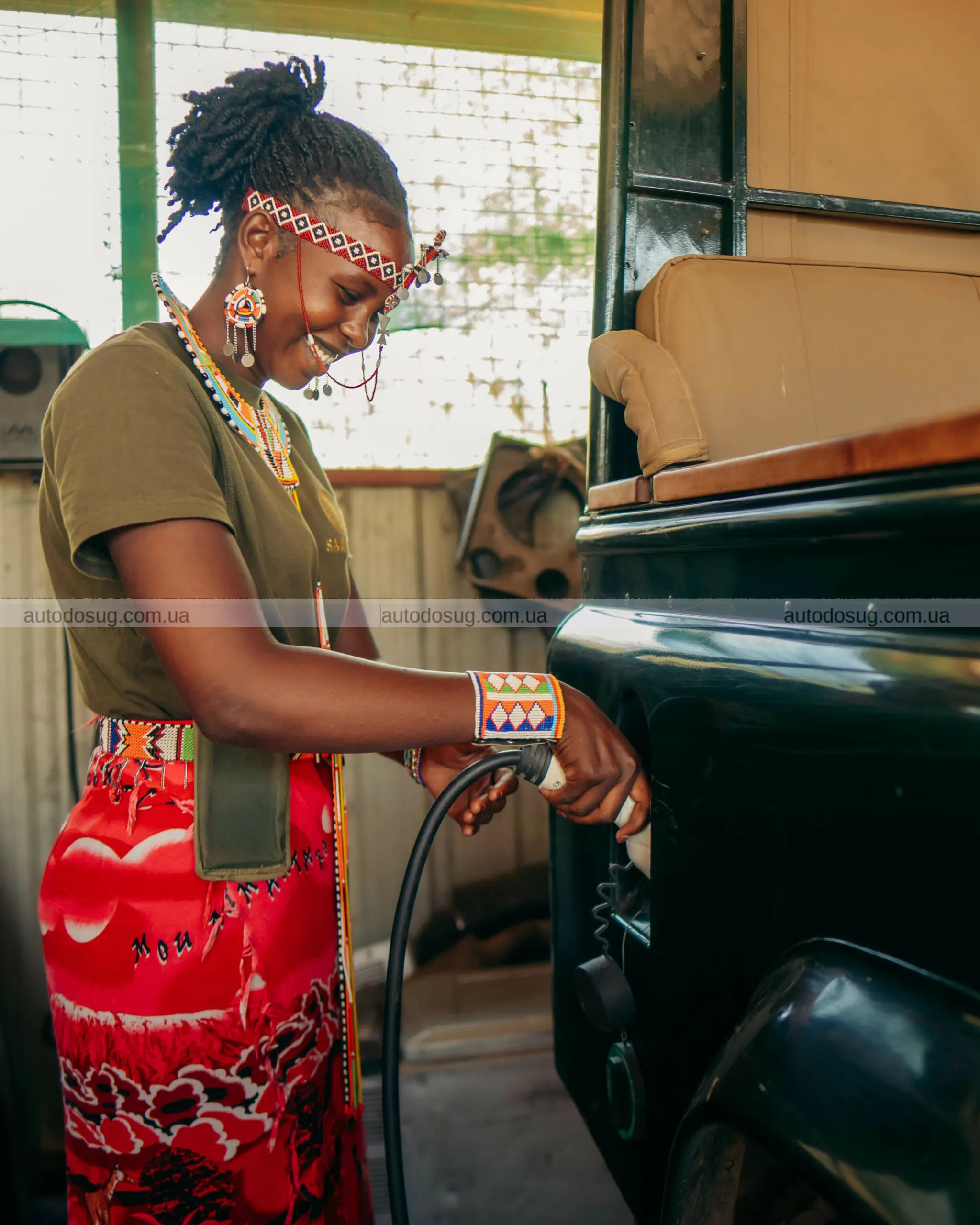 Одна зміна в цьому Land Rover Defender перетворює сафарі на справжню магію