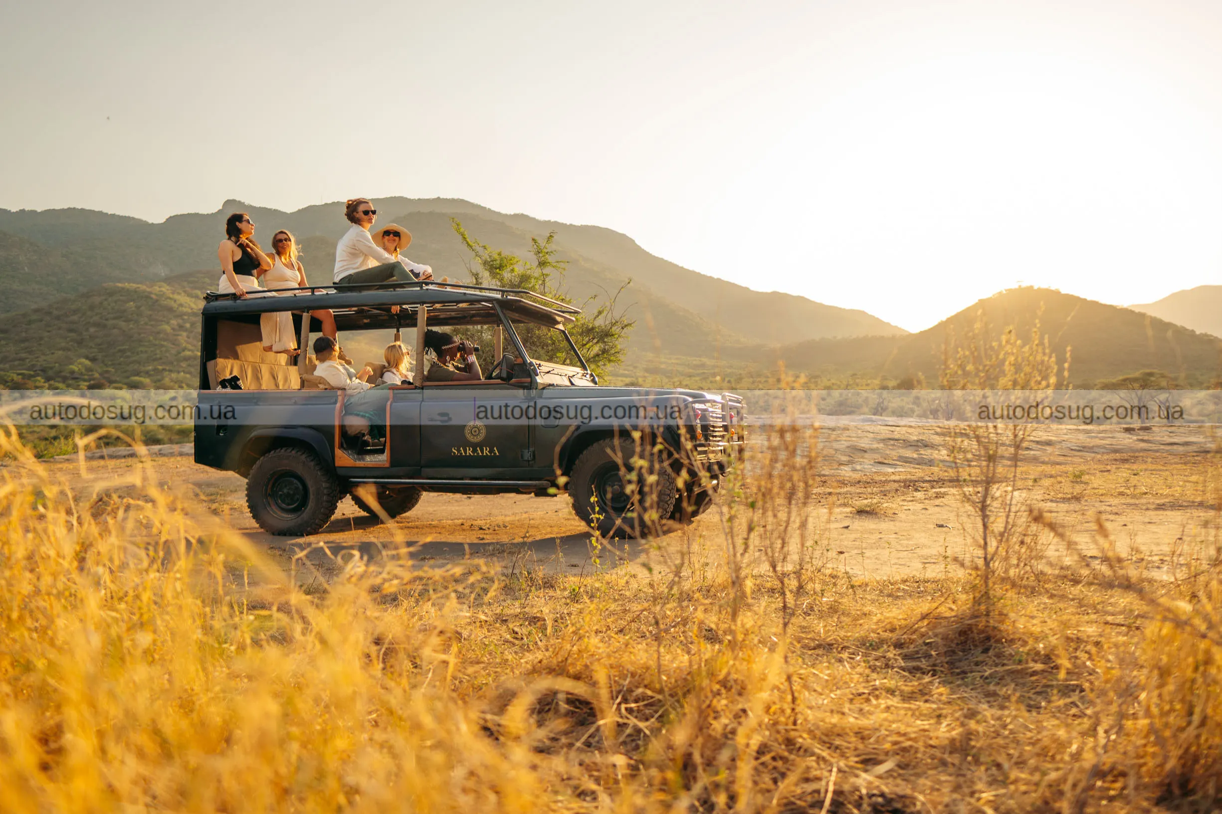 Одна зміна в цьому Land Rover Defender перетворює сафарі на справжню магію
