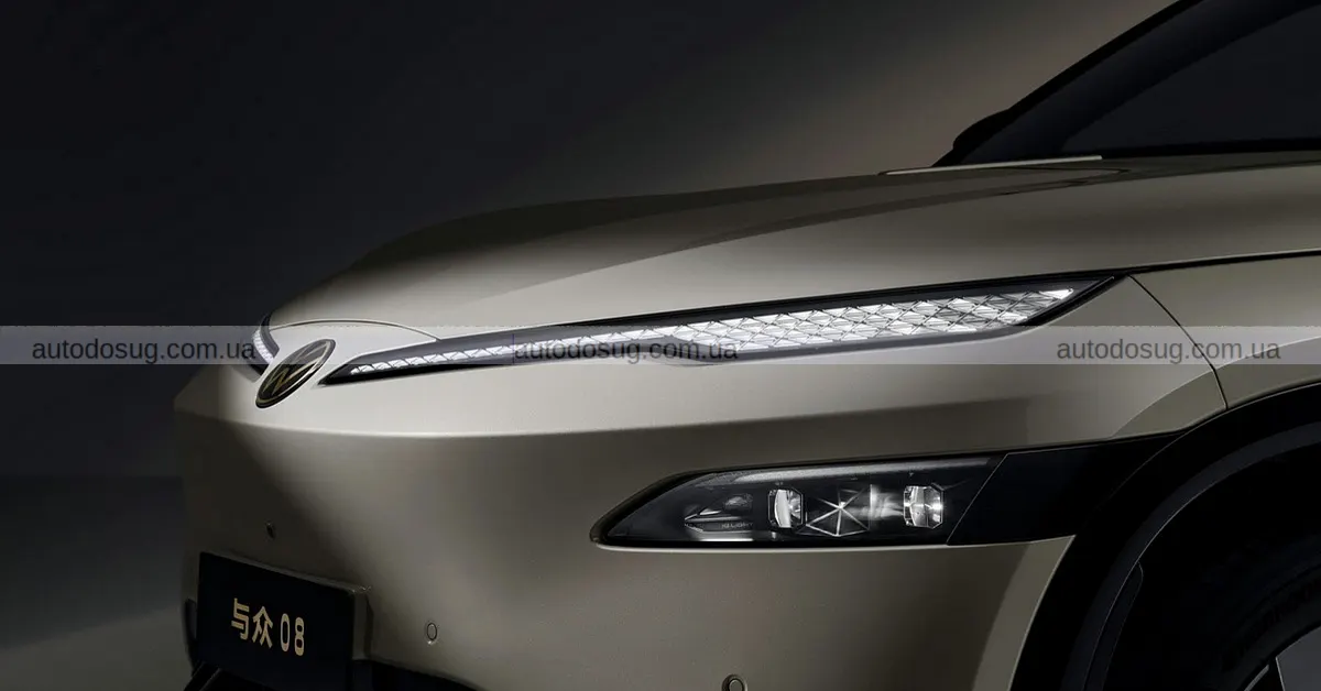 Перший електричний позашляховик VW з Xpeng має логотип вовка, що світиться