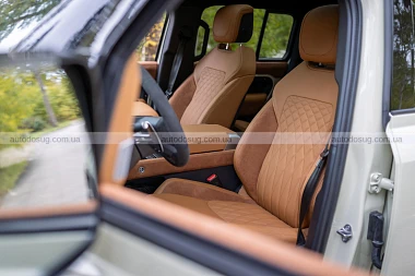 Перший у світі пікап Defender має одну велику проблему