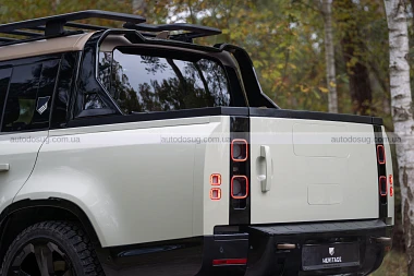 Перший у світі пікап Defender має одну велику проблему