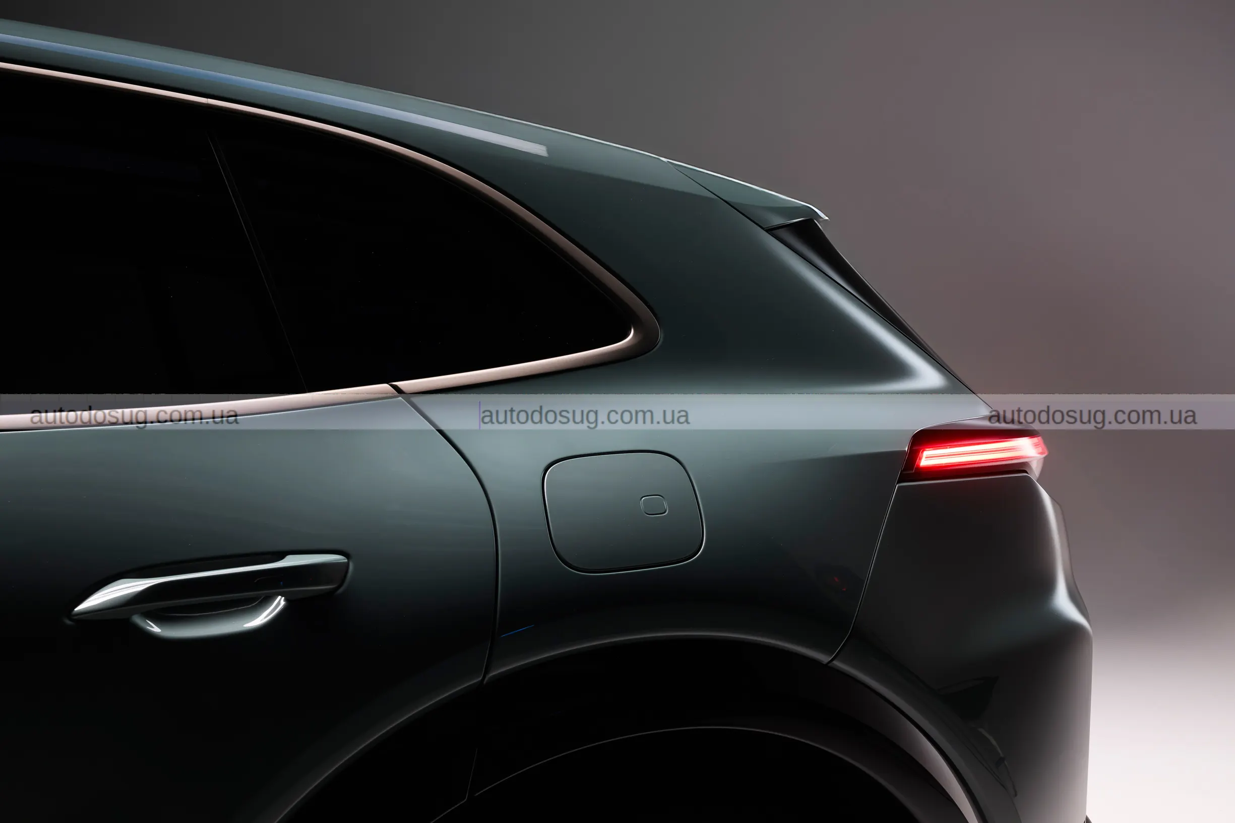 Porsche перевизначає потужність — електричний Cayenne змушує M5 виглядати легким