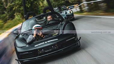 Porsche розкриває секретний Boxster, який знімав їхні найшвидші автомобілі