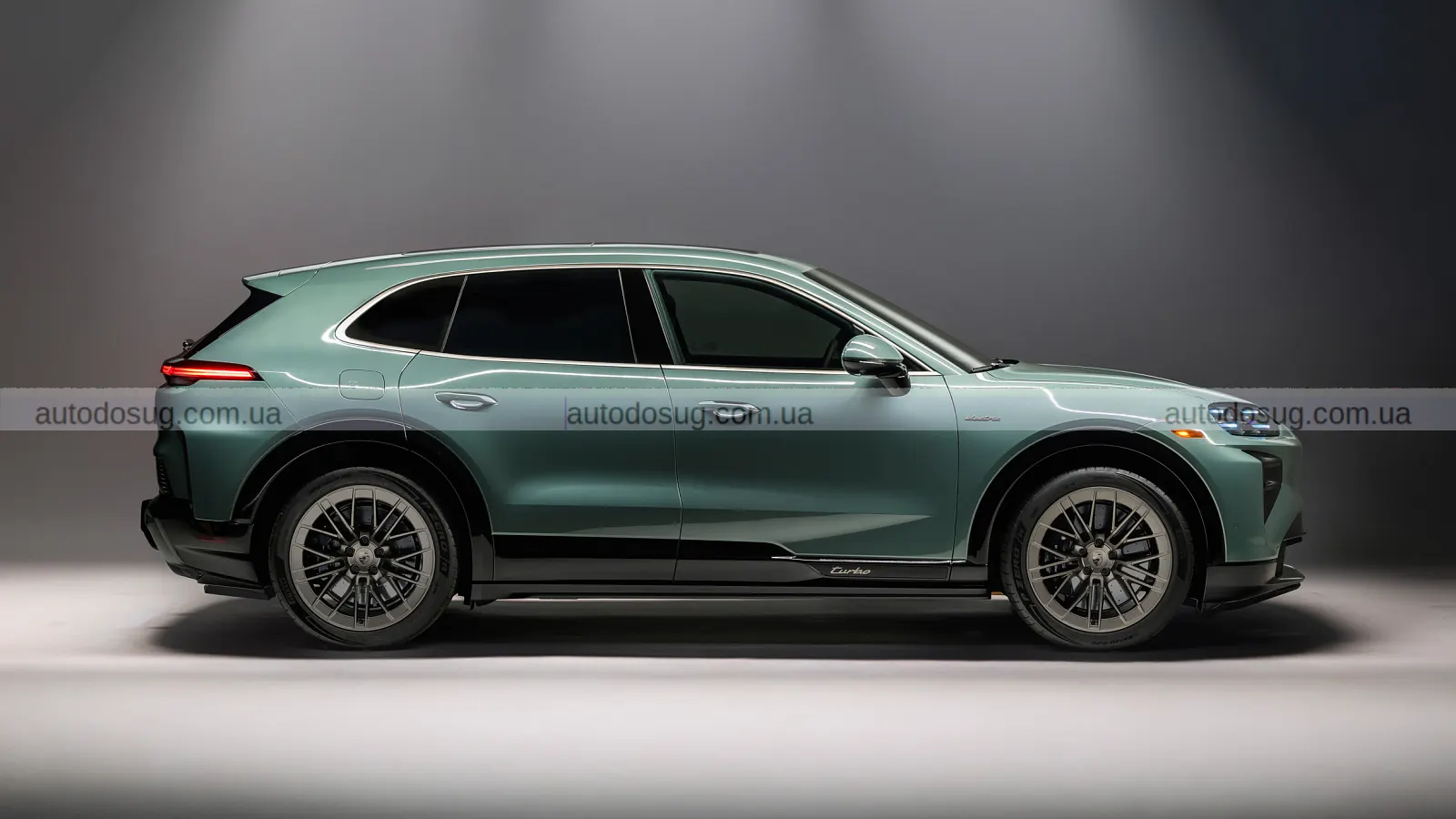 Porsche виходить на новий рівень та представляє Cayenne з електроприводом