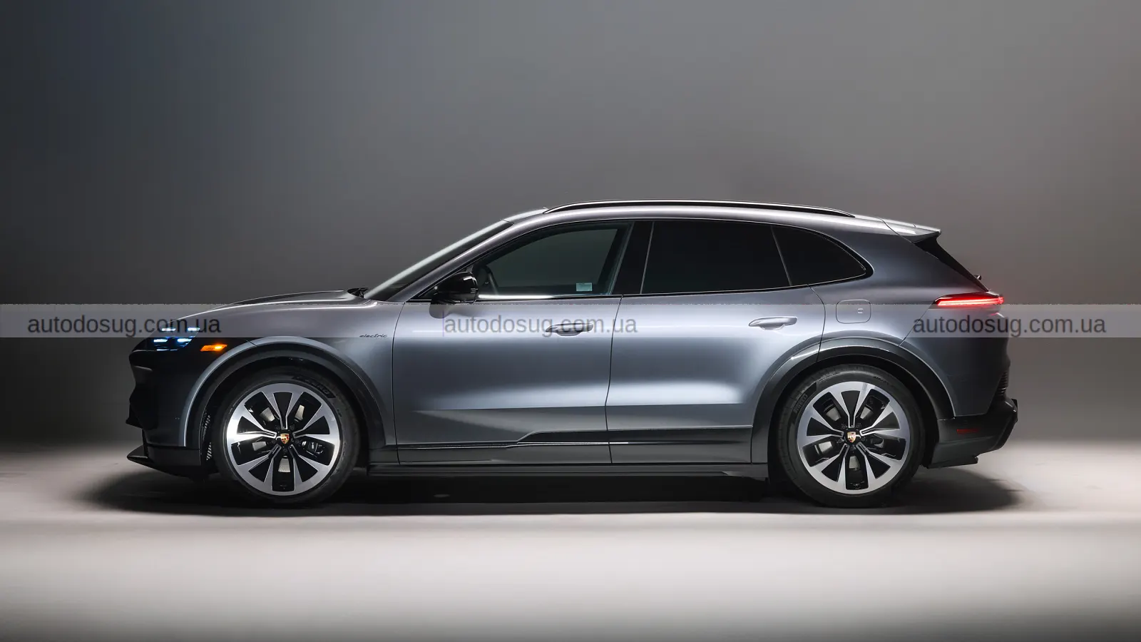 Porsche виходить на новий рівень та представляє Cayenne з електроприводом