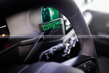 Renault Twingo EV має милий вигляд та серйозне повідомлення для Volkswagen