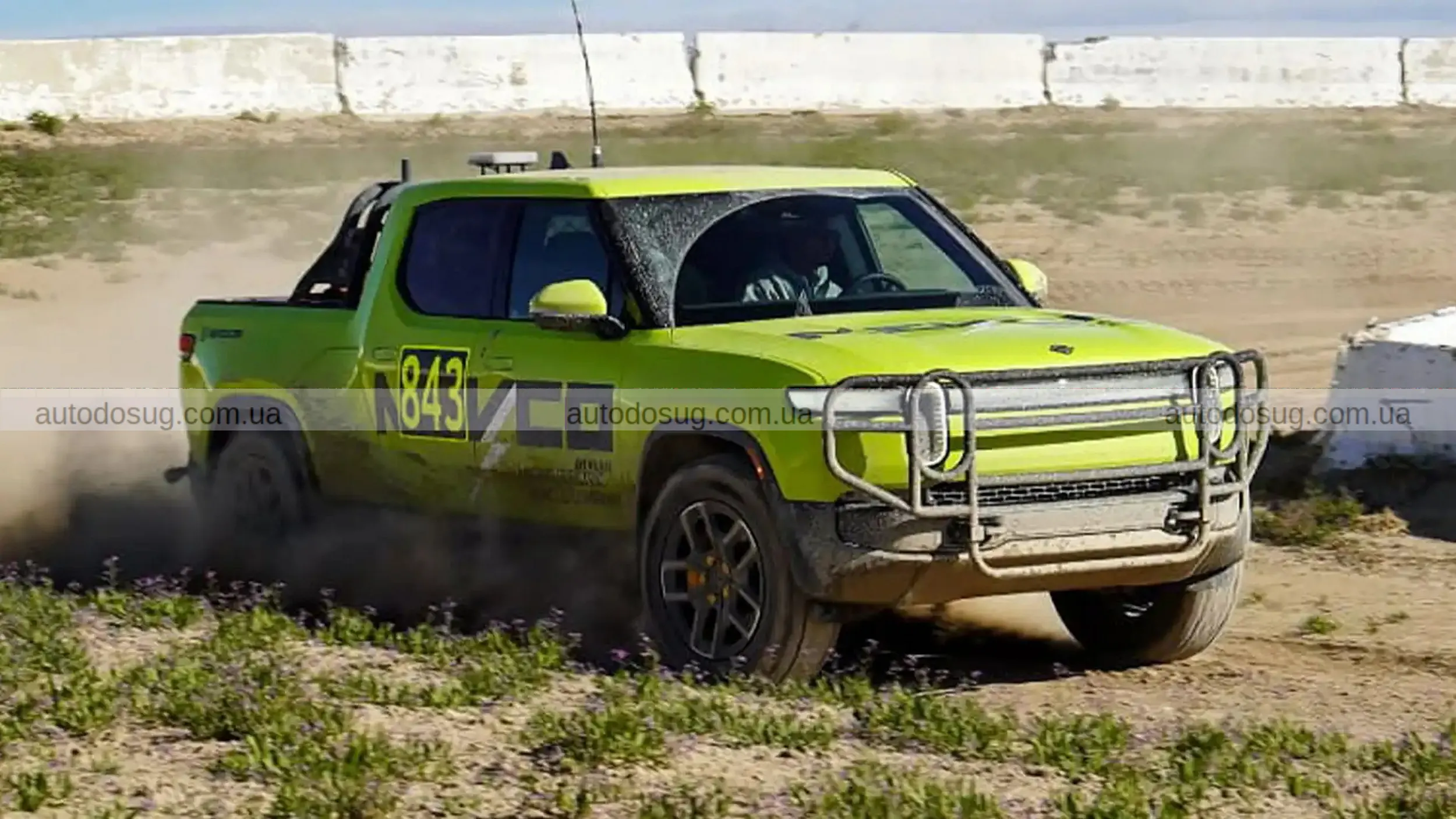 Rivian добрався до Австралії, але дороги закриті