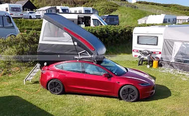 Tesla-тент, який зазнав фіаско, перетворився на найменший люксовий кемпер