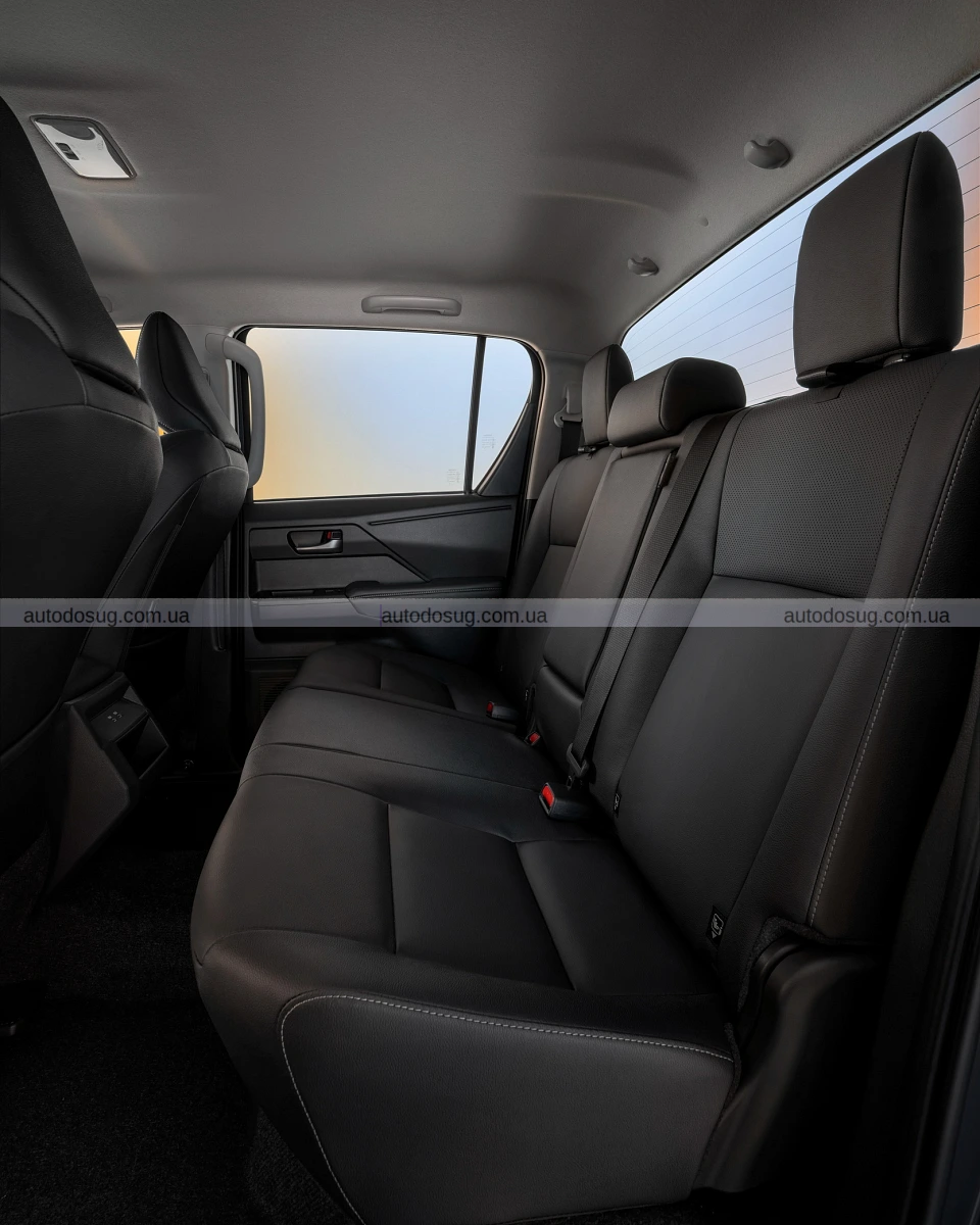 Toyota Hilux нового покоління має дизайн «Cyber Sumo» та перший BEV-випуск