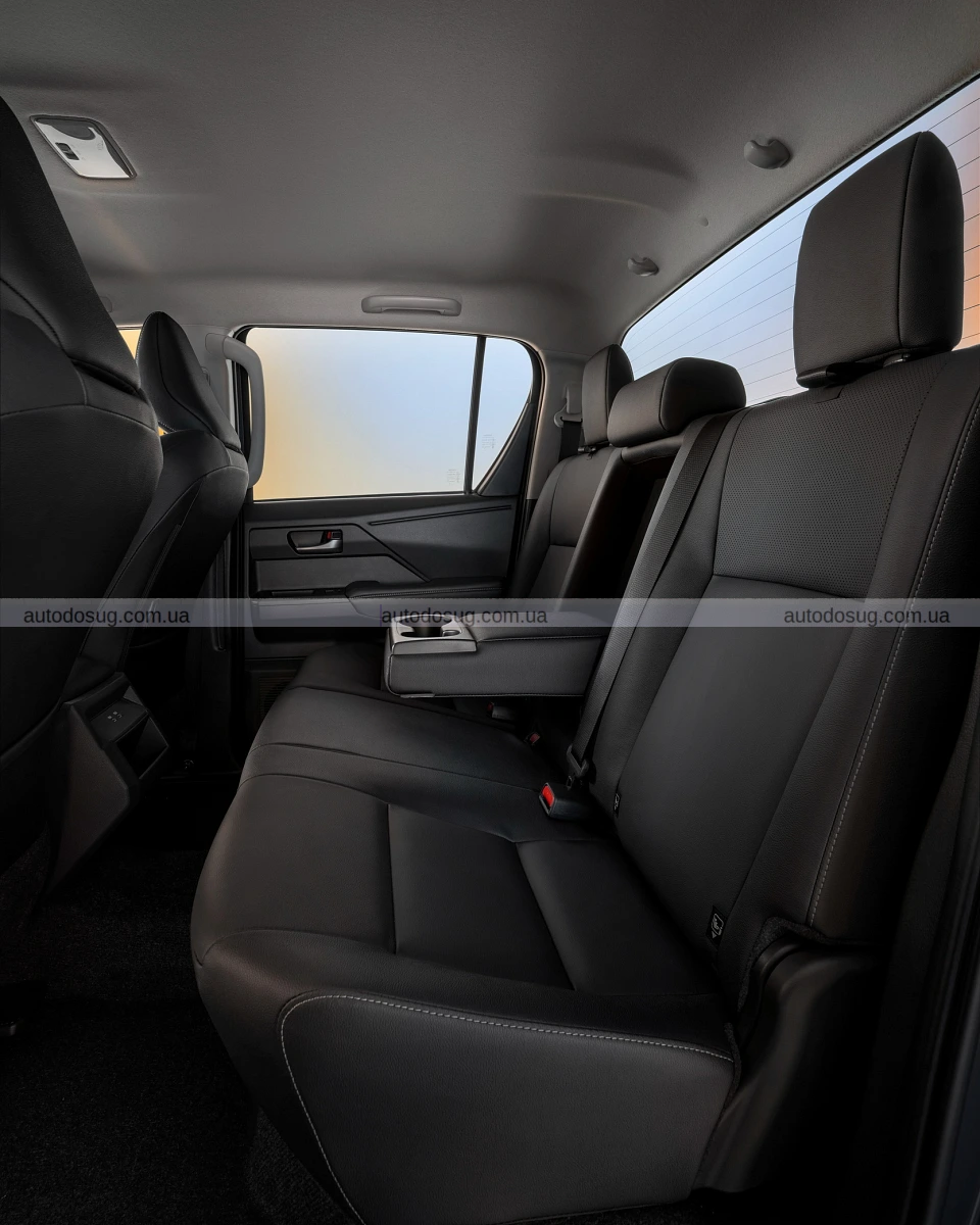 Toyota Hilux нового покоління має дизайн «Cyber Sumo» та перший BEV-випуск