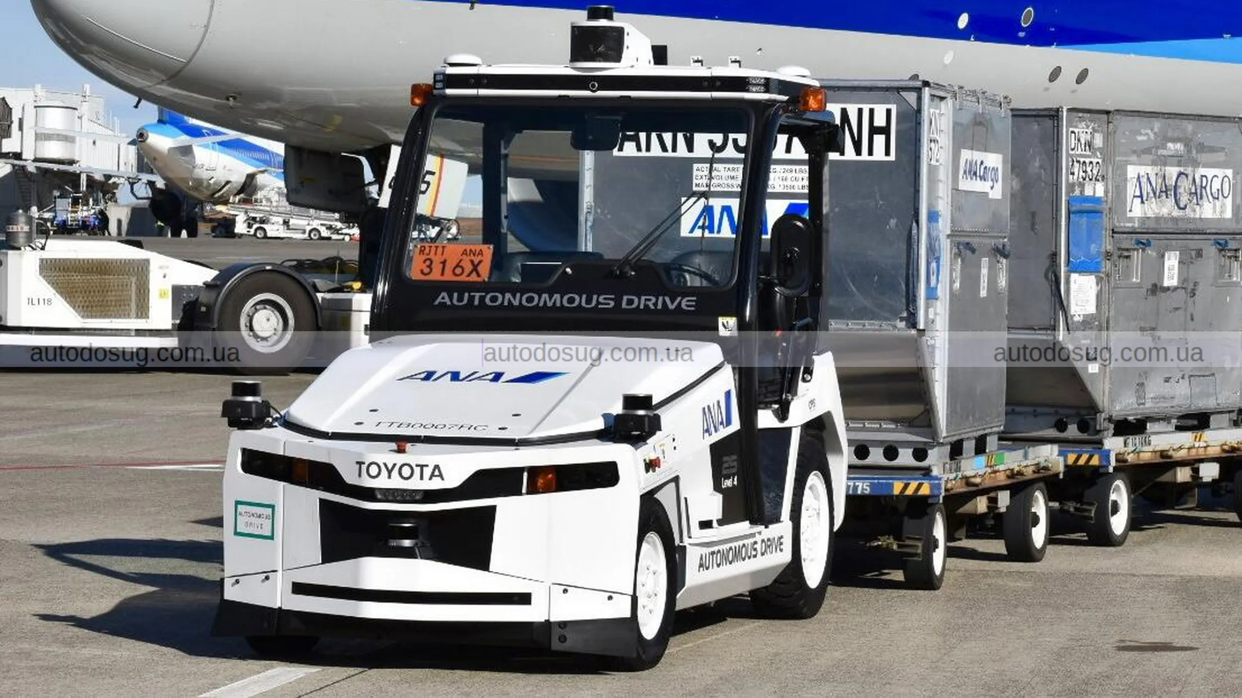 Безпілотні Toyota захоплюють найзавантаженіший аеропорт Японії