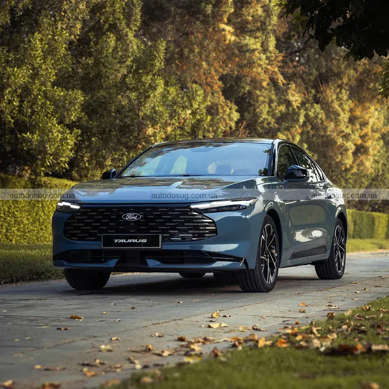 Ford Taurus отримує Mustang-стильний “glow-up” і стає більш агресивним седаном