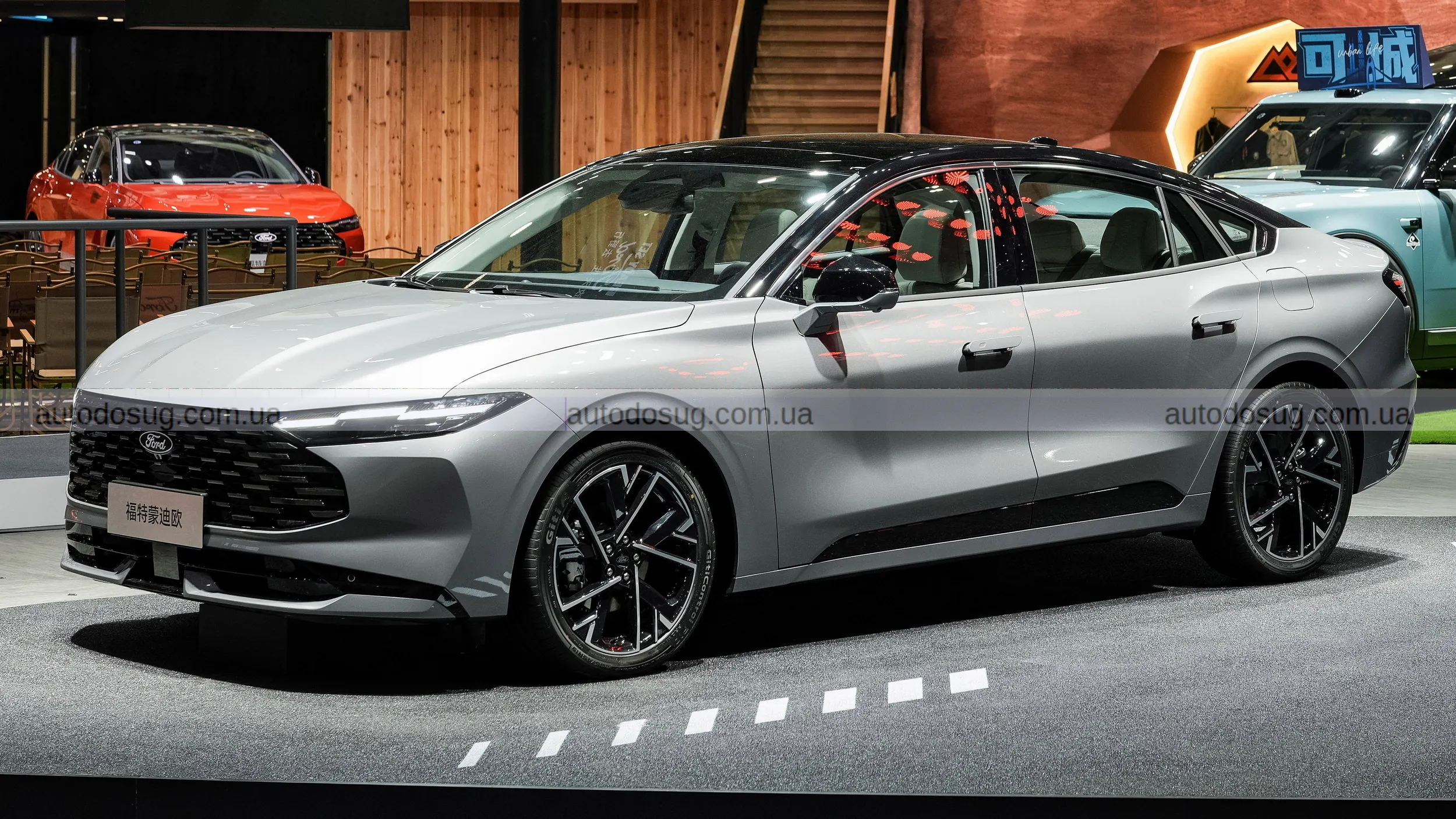 Ford Taurus повертається з новим обличчям