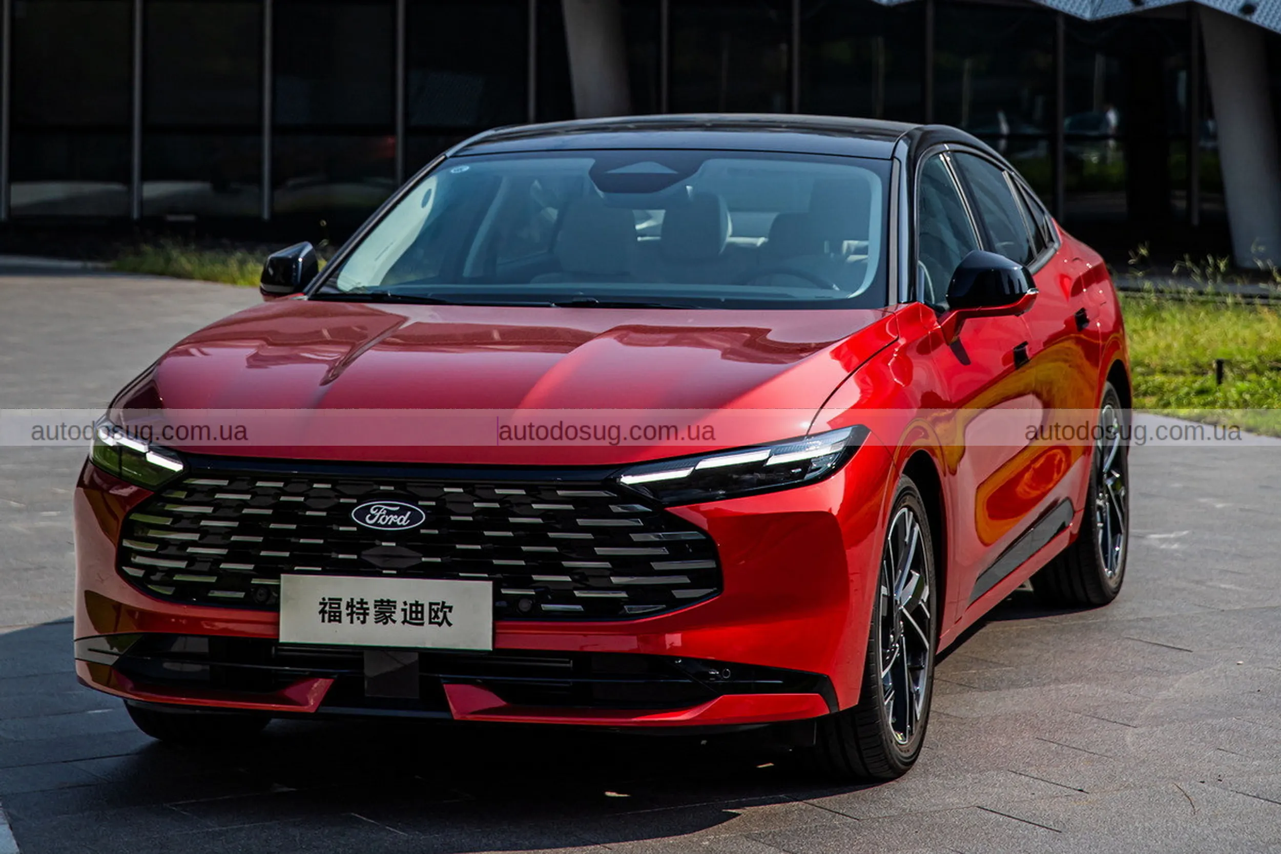 Ford Taurus повертається з новим обличчям