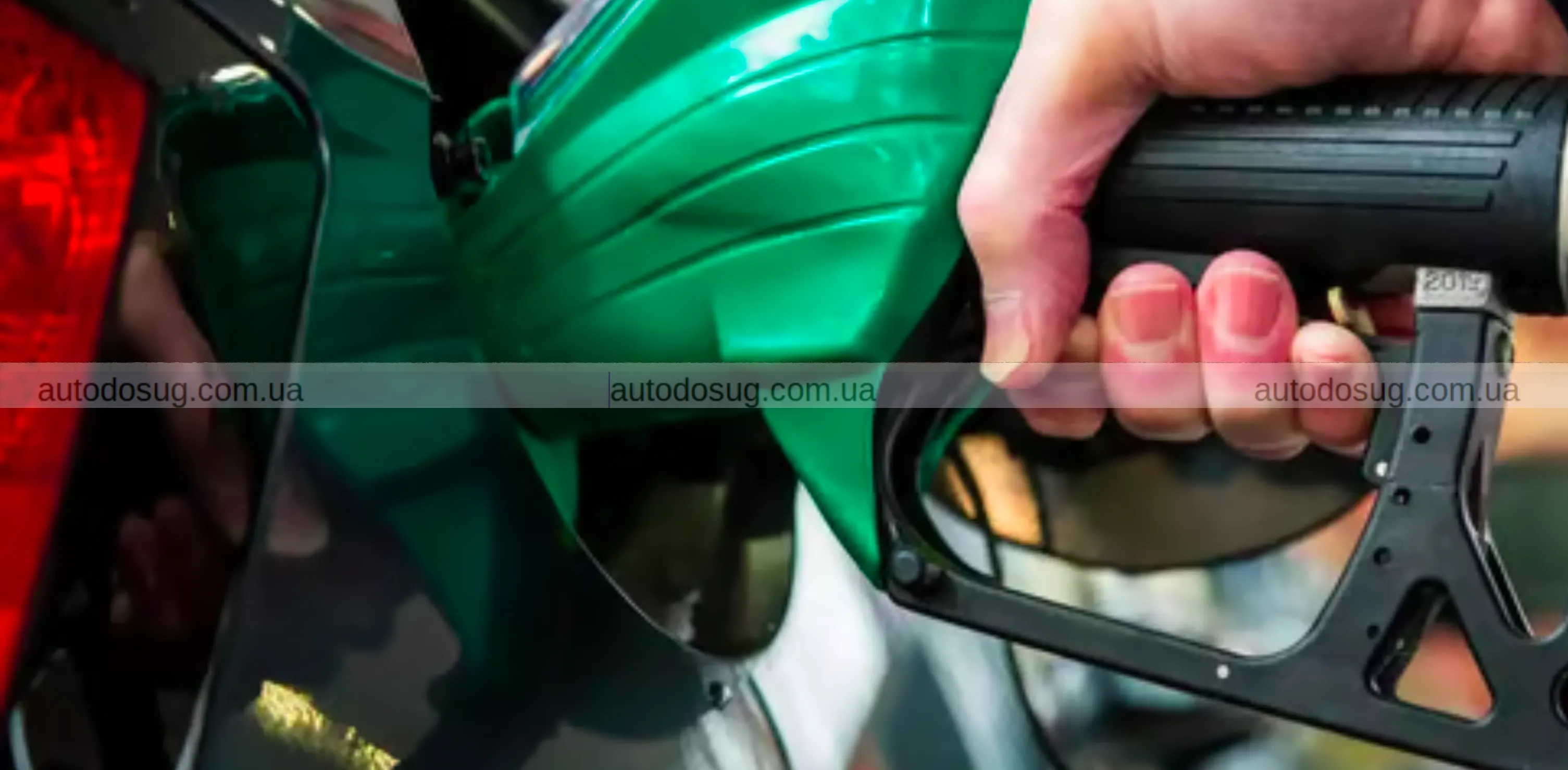 ЄС відступив від жорсткої заборони бензинових і дизельних авто