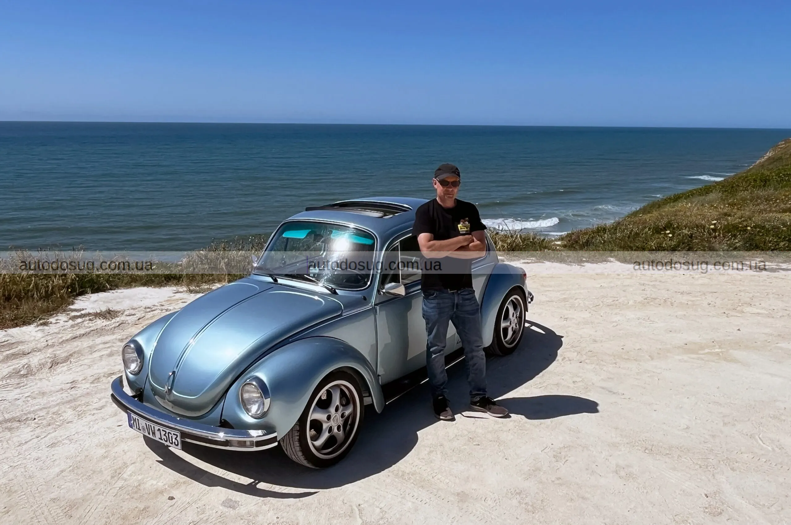 Класичний VW Beetle приховує двигун Tesla та акумуляторну батарею Porsche