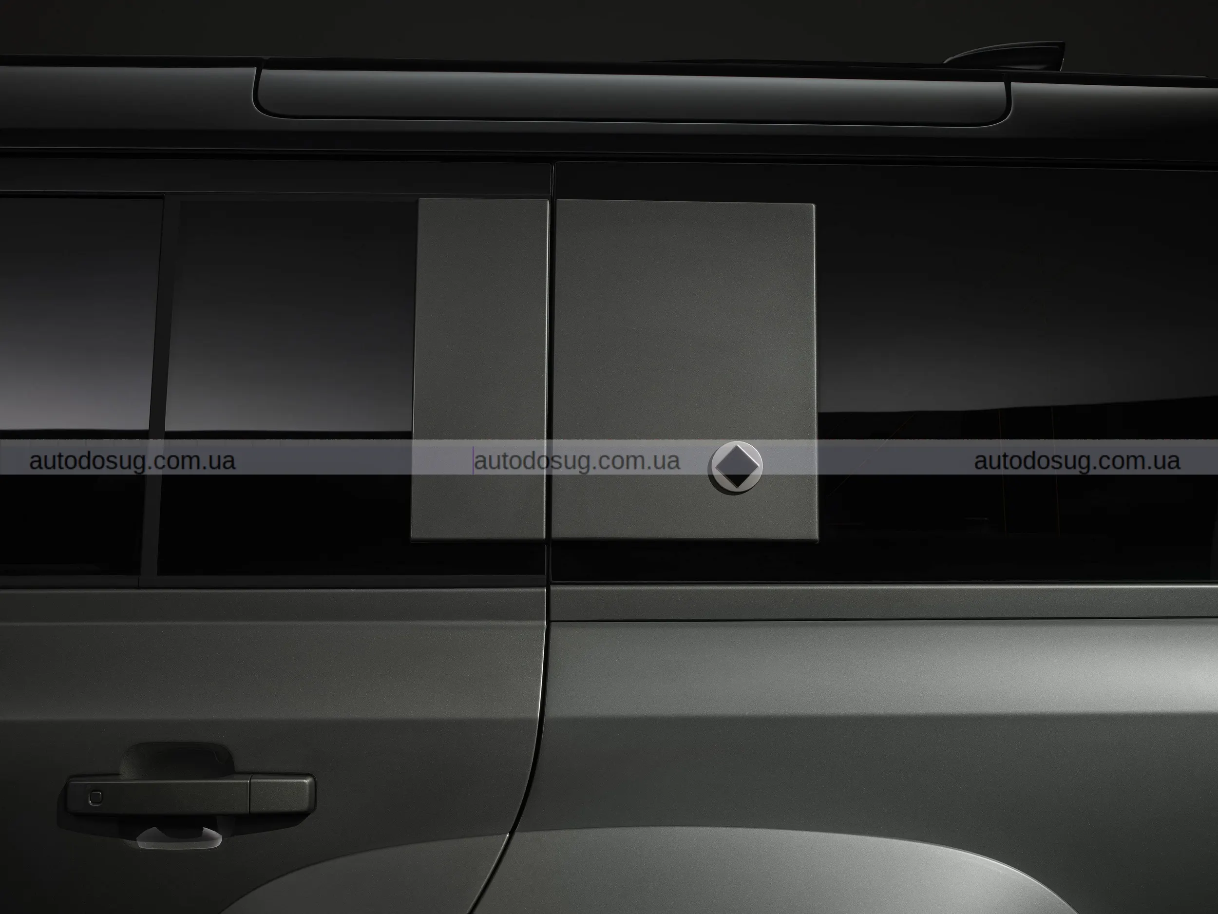 Land Rover Classic пропонує Defender V8 у стилі Octa