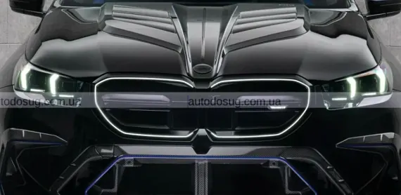 Mansory перетворює новий BMW M5 на суперседан із потужністю 838 к.с. і вихлопом у стилі Honda Civic Type R