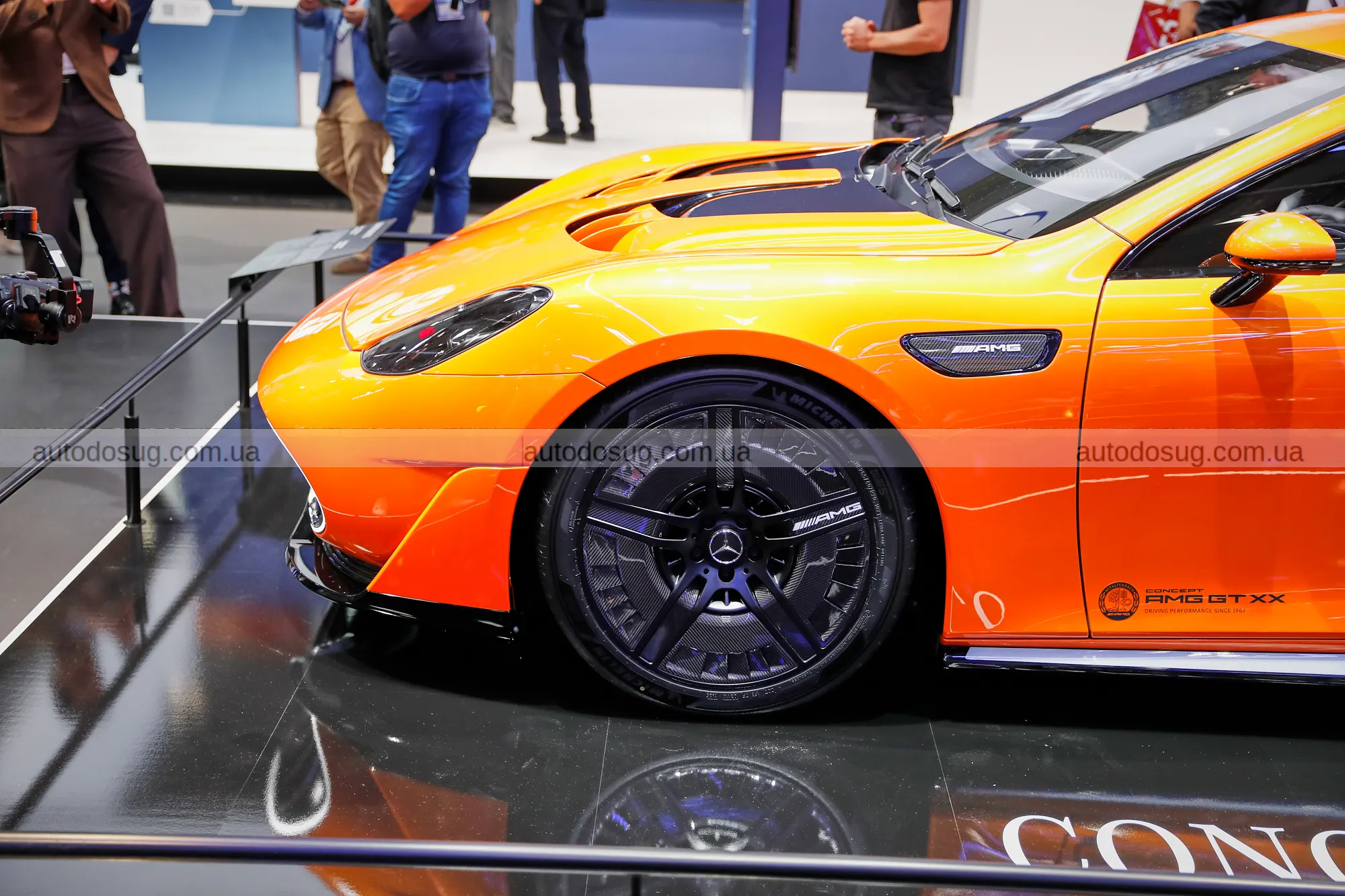 Mercedes стверджує, що його нова технологія електромобілів відмовиться від задніх гальм