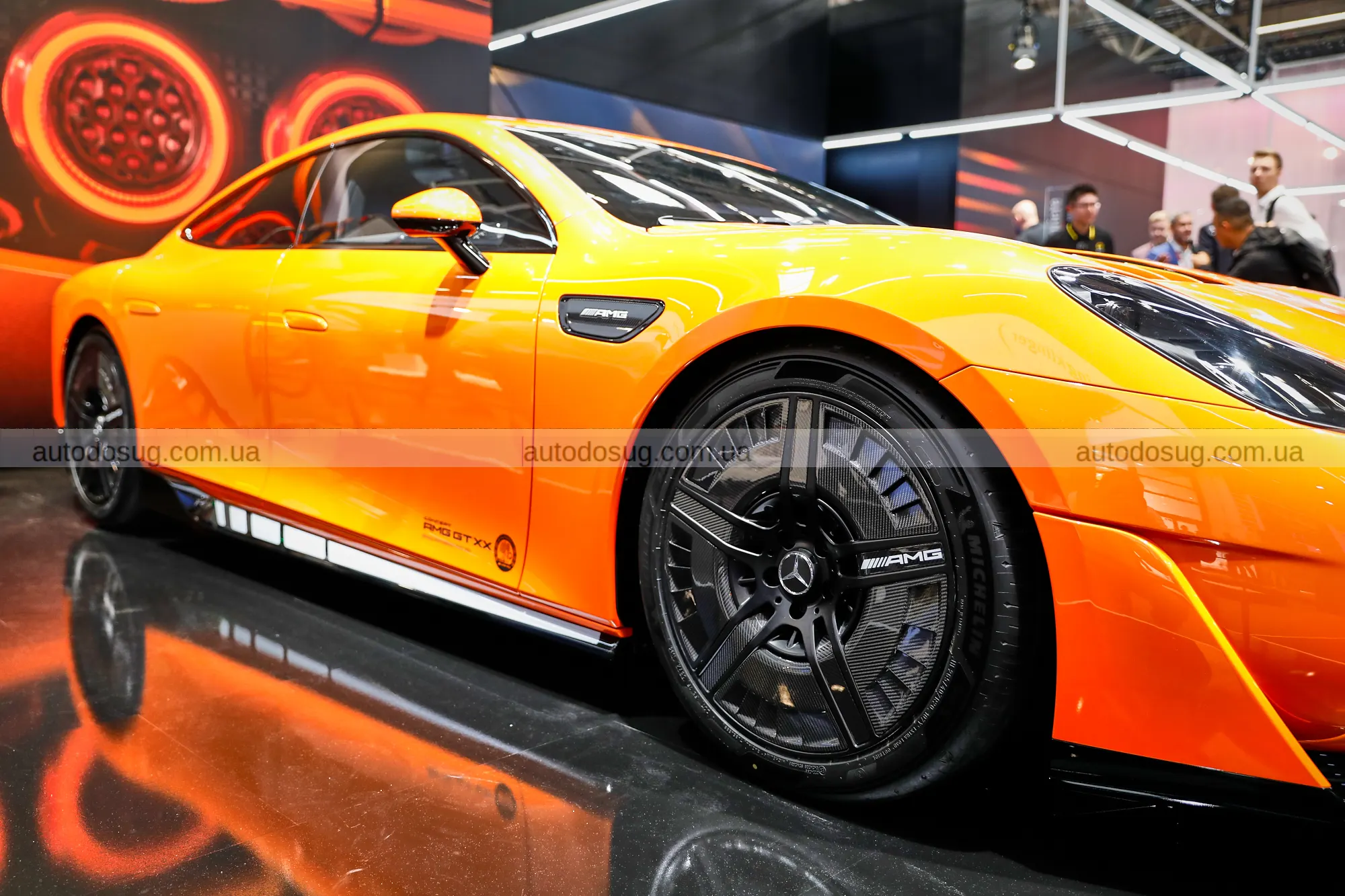 Mercedes стверджує, що його нова технологія електромобілів відмовиться від задніх гальм