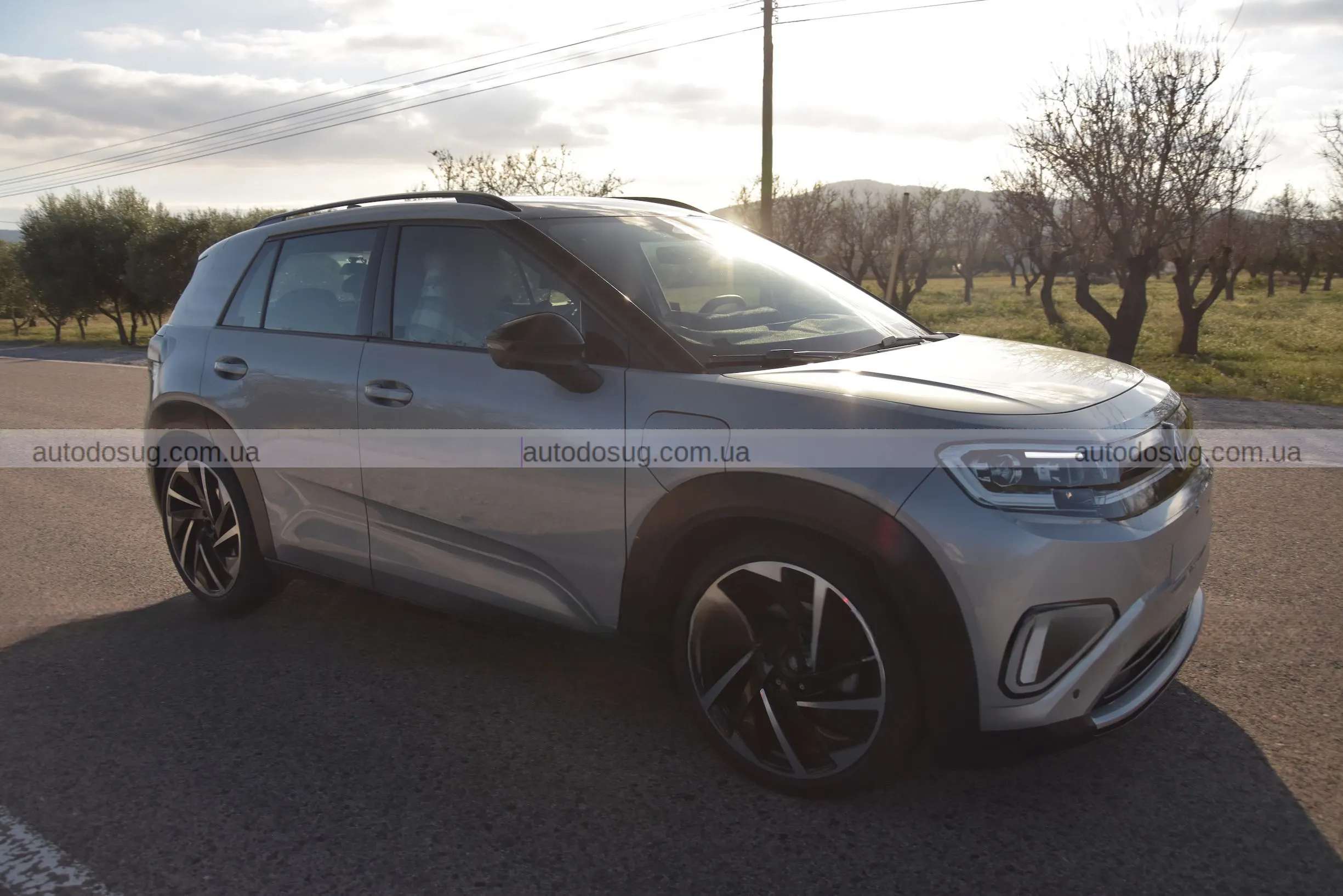 Найдешевший електричний позашляховик Volkswagen ID.Cross виходить майже без маскування