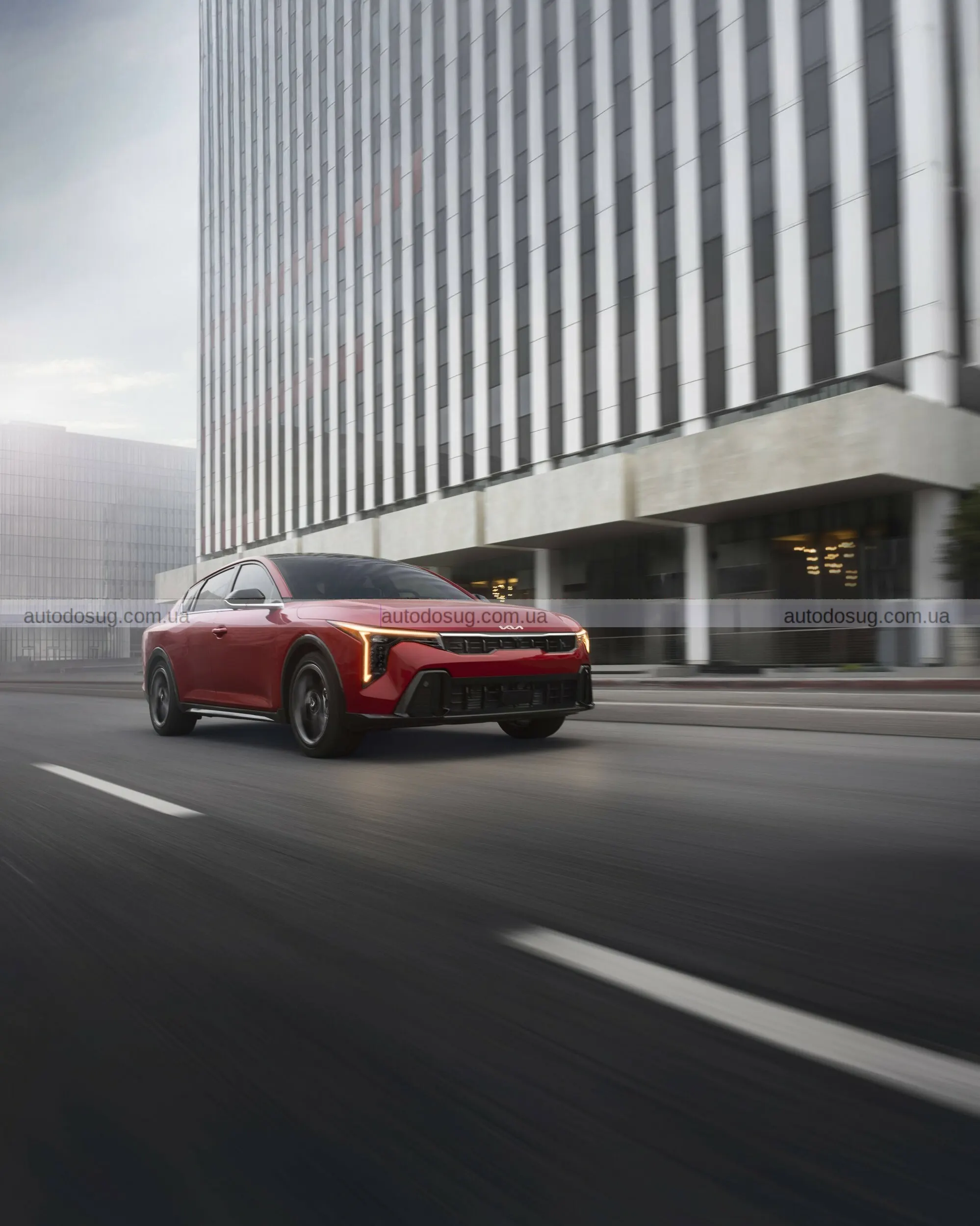 Найпопулярніший седан Kia K4 став трохи дорожчим у 2026 модельному році