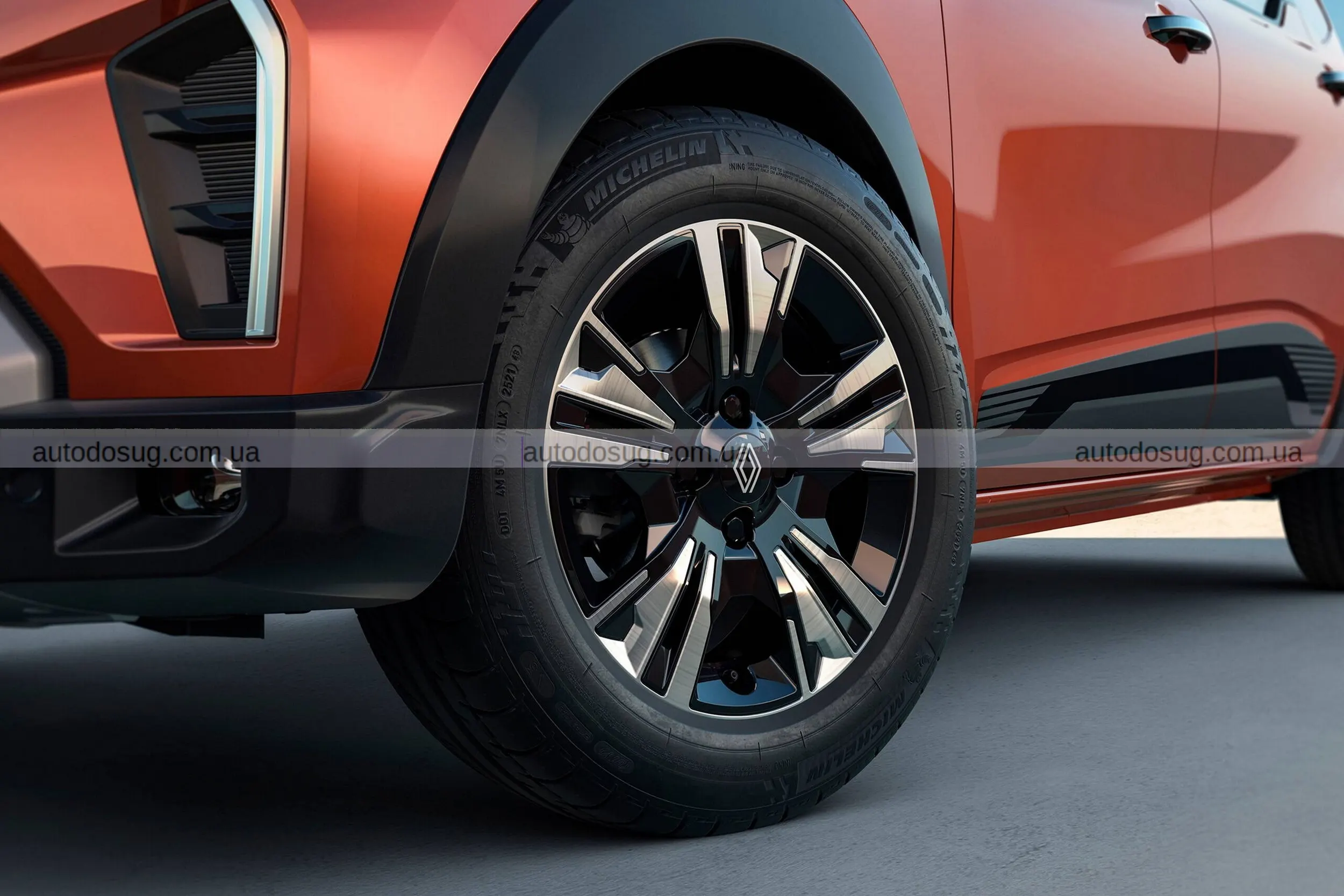 Nissan Gravite представляє семимісний мінівен на базі Renault