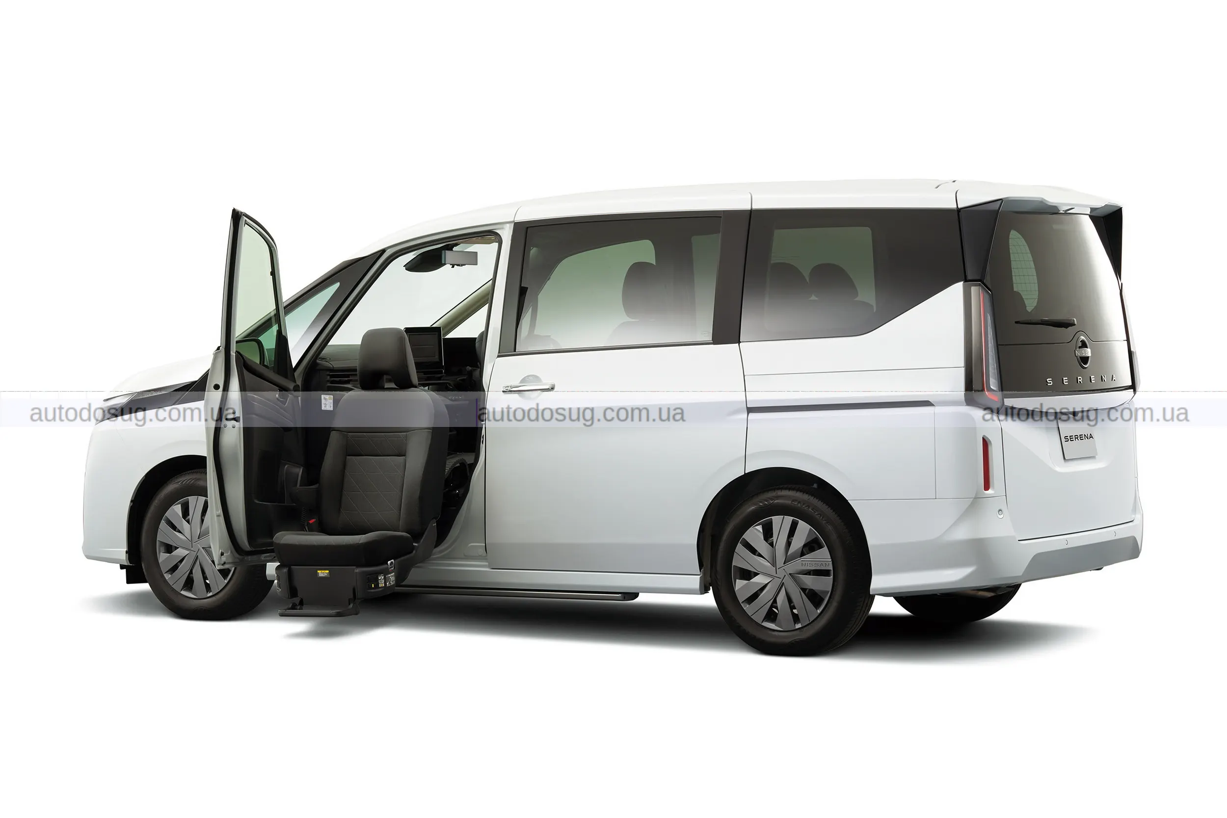 Nissan Serena отримала несподіваний стильний апгрейд