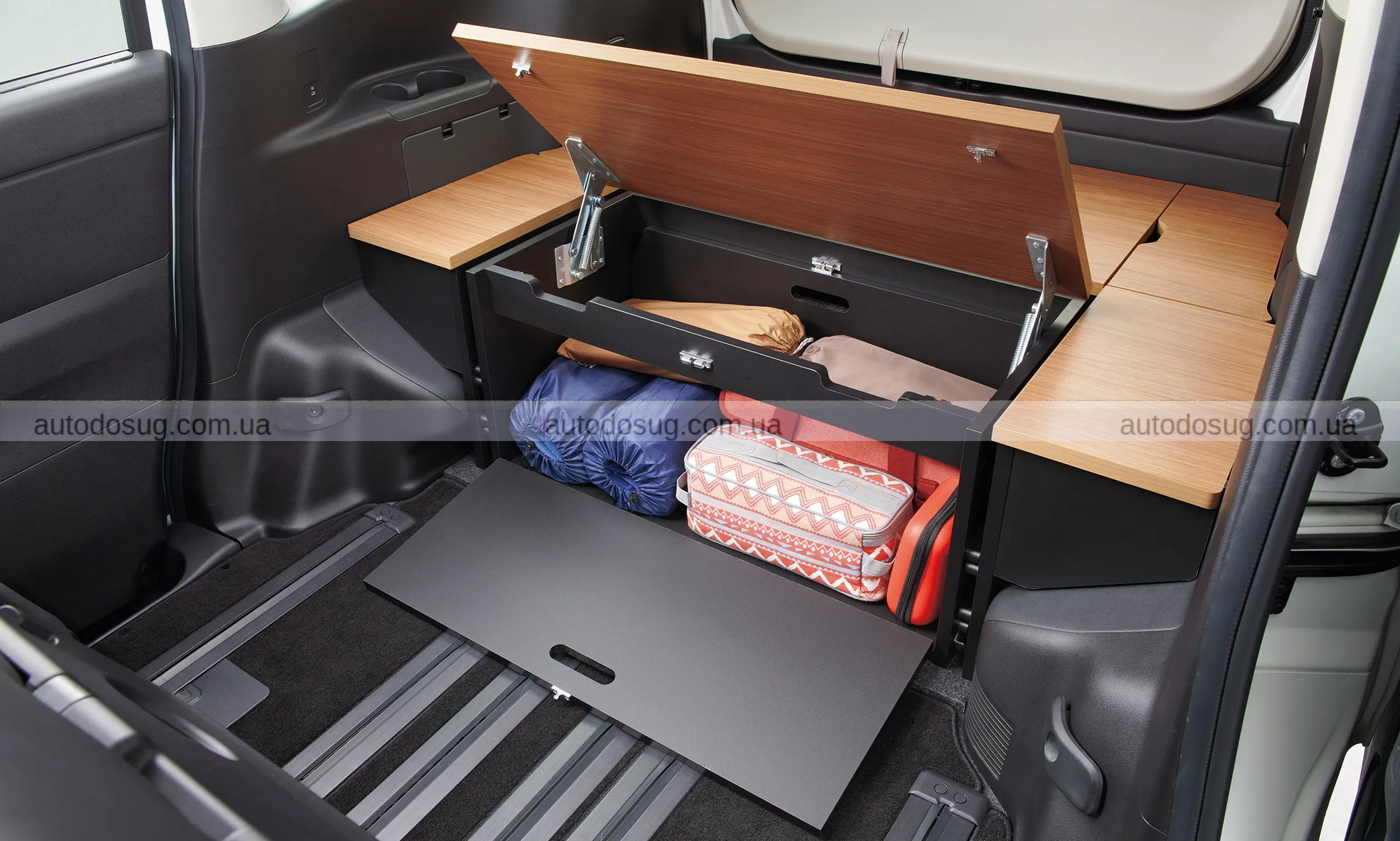 Nissan Serena отримала несподіваний стильний апгрейд