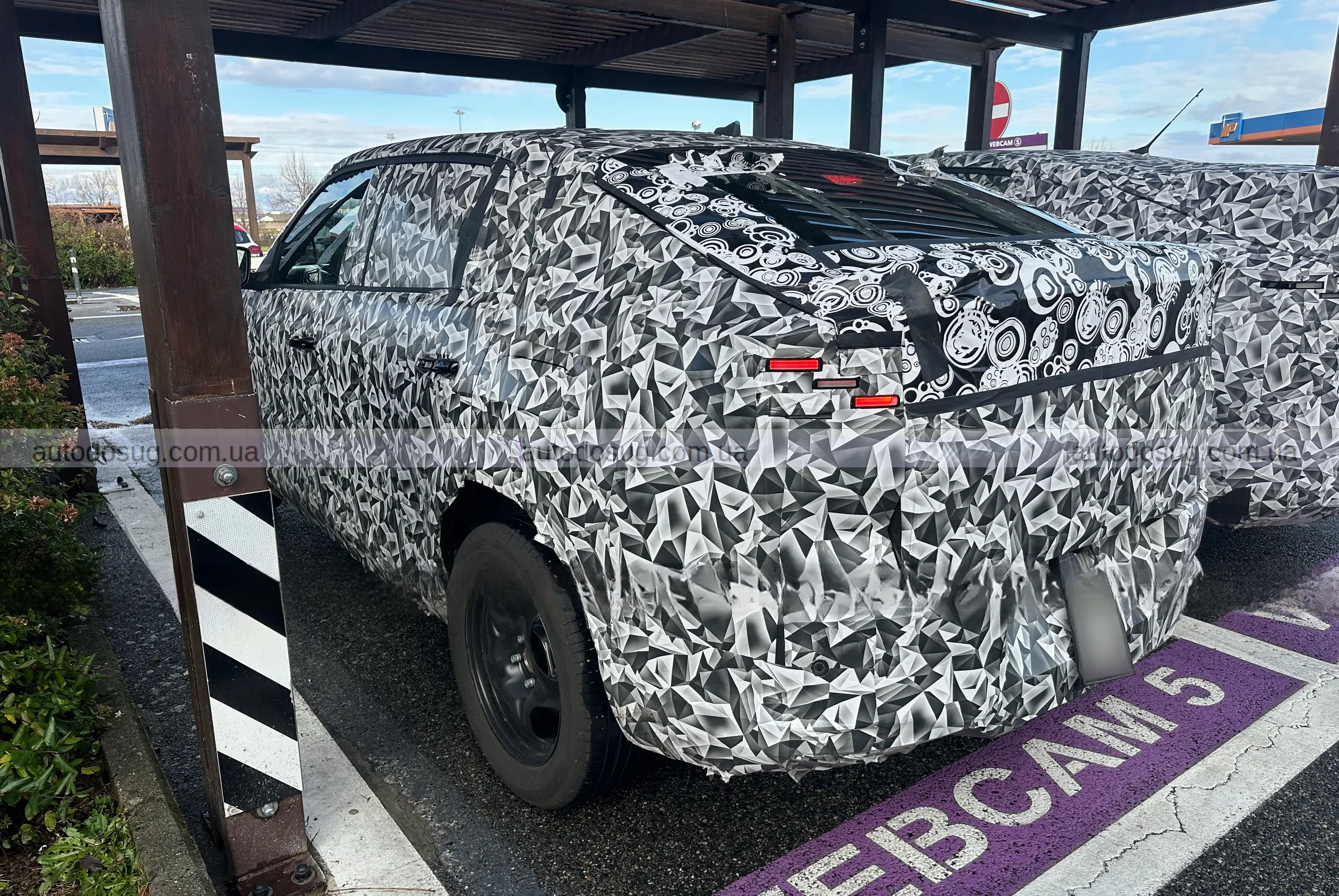 Нові шпигунські знімки розкривають, що Fiat Fastback майже готовий до свого світового дебюту