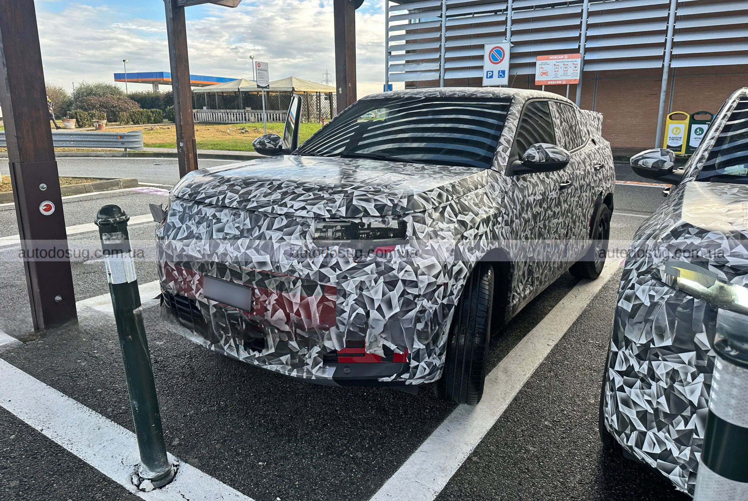 Нові шпигунські знімки розкривають, що Fiat Fastback майже готовий до свого світового дебюту